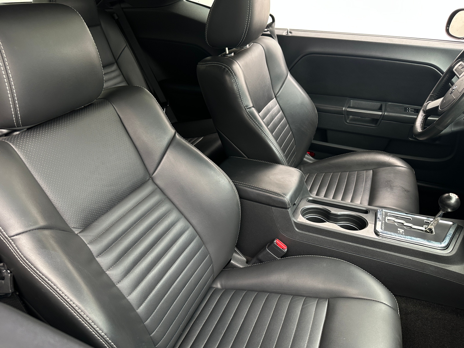 Thumbnail: 2010 Dodge Challenger - 2