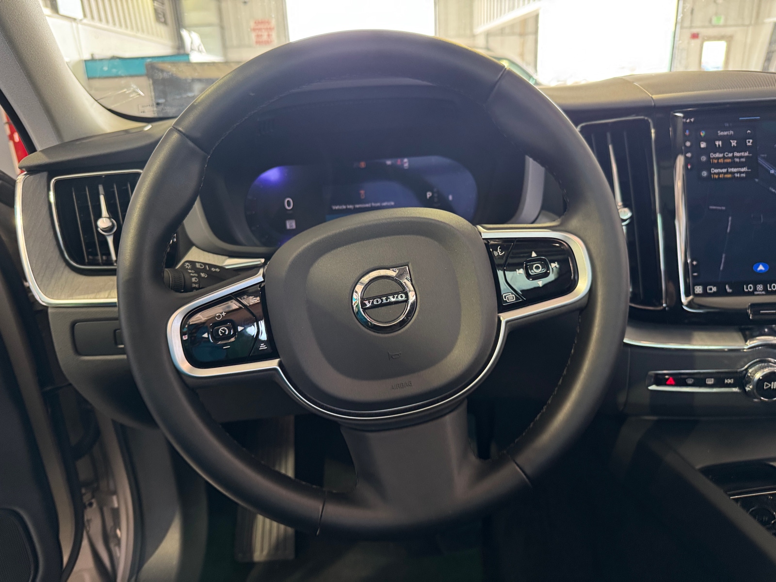 Thumbnail: 2025 Volvo XC60 - 4