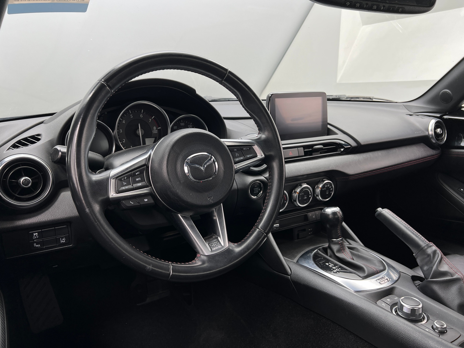 Thumbnail: 2018 Mazda MX-5 Miata - 2