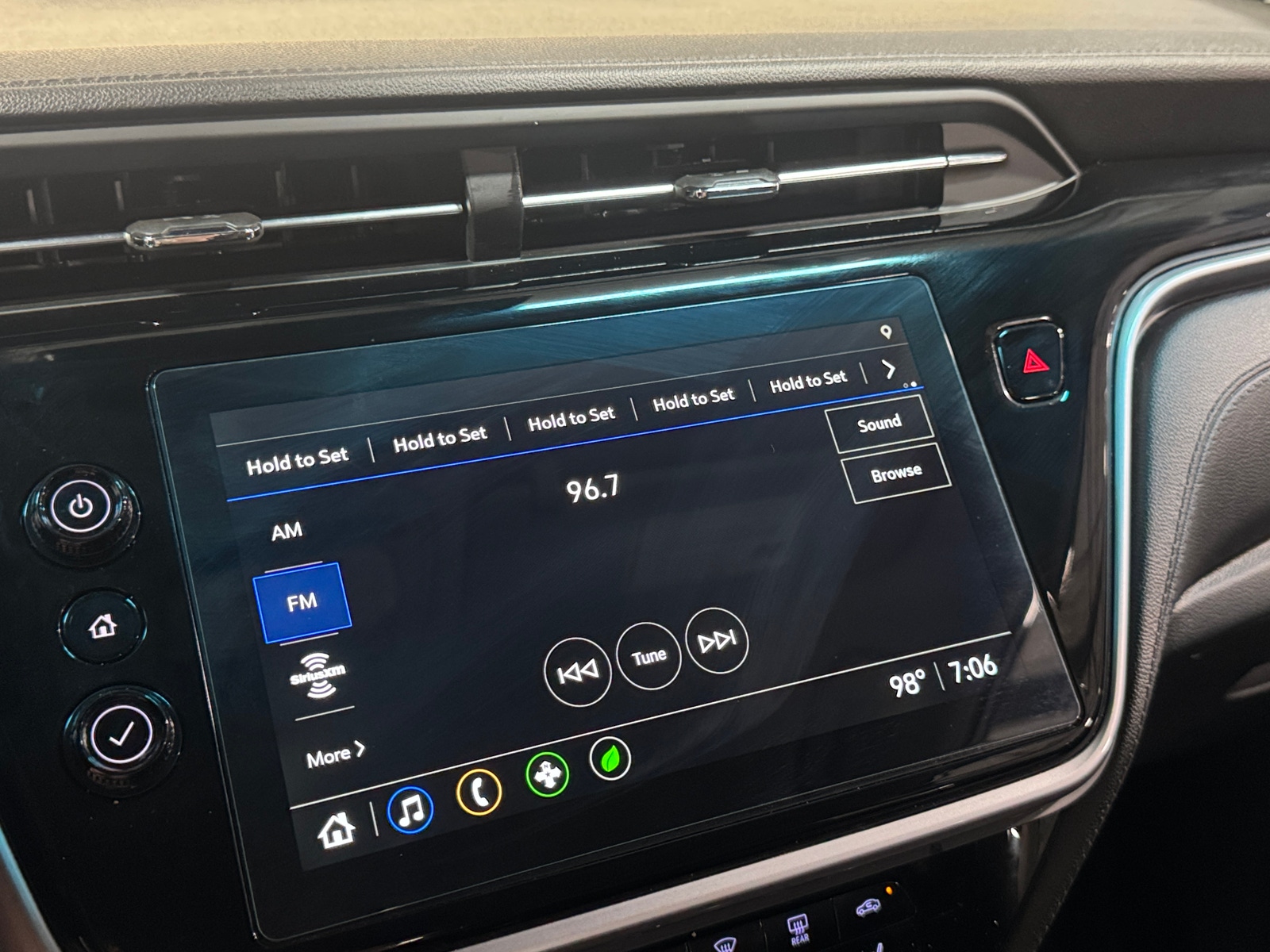 Thumbnail: 2023 Chevrolet Bolt EV - 4