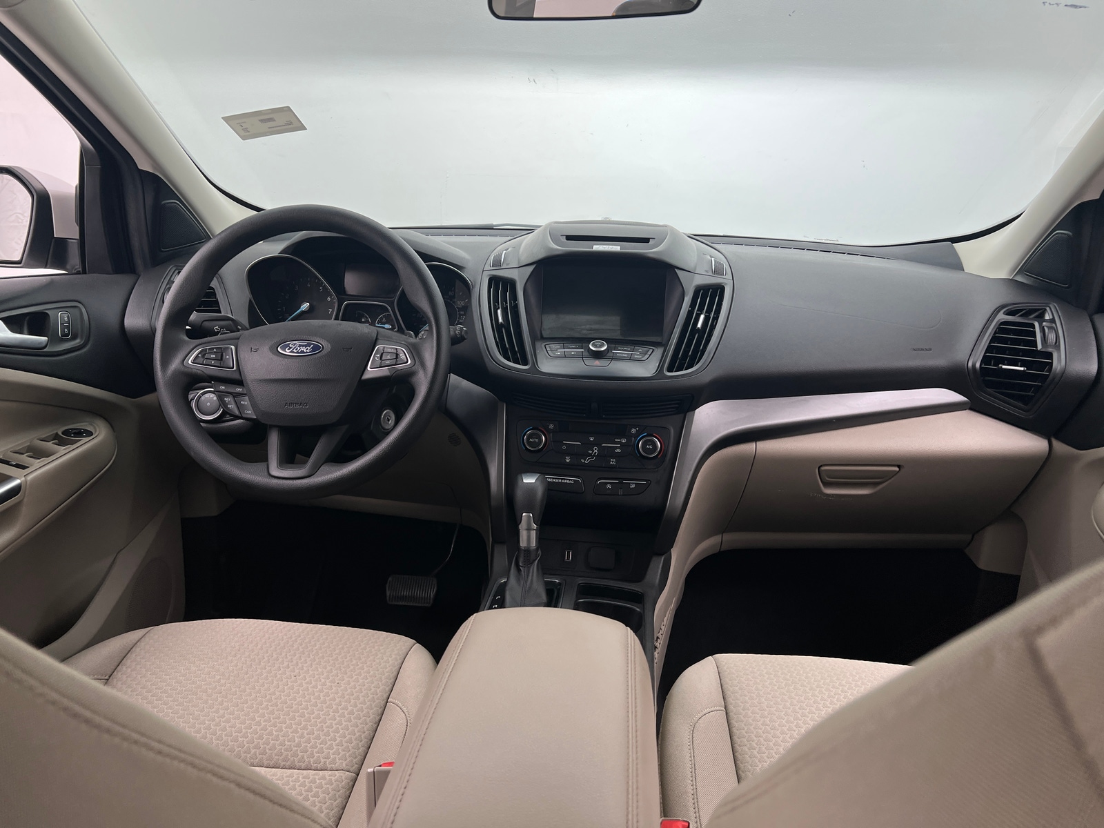 Thumbnail: 2017 Ford Escape - 3
