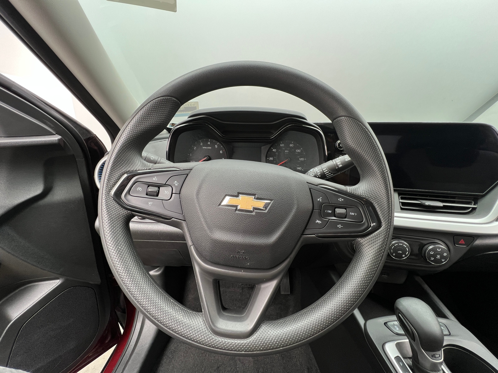 Thumbnail: 2024 Chevrolet Trax - 5