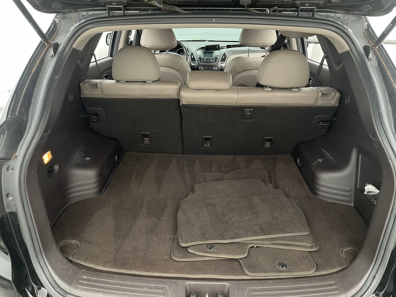 Thumbnail: 2014 Hyundai Tucson - 7