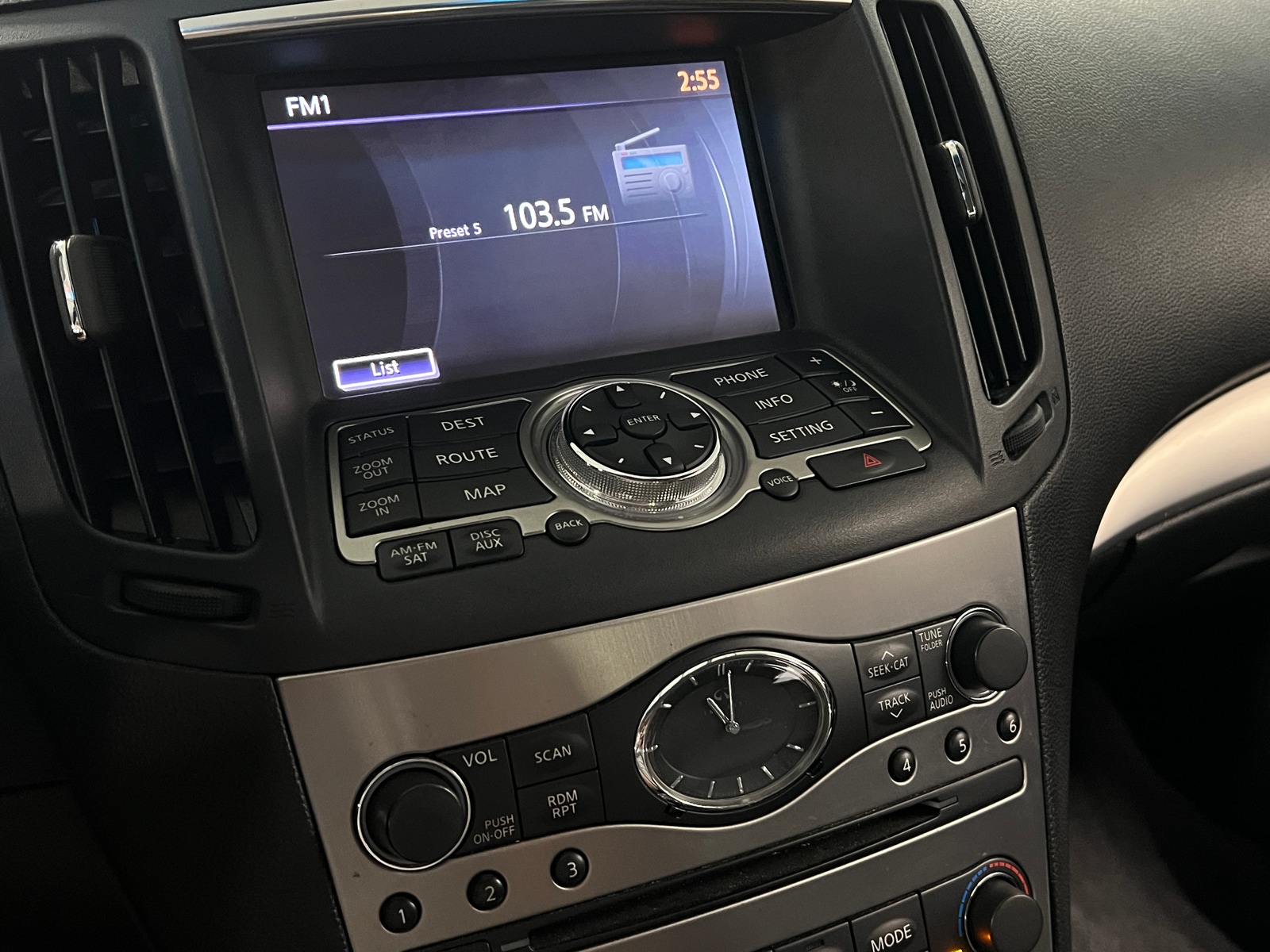 Thumbnail: 2012 INFINITI G37 - 4