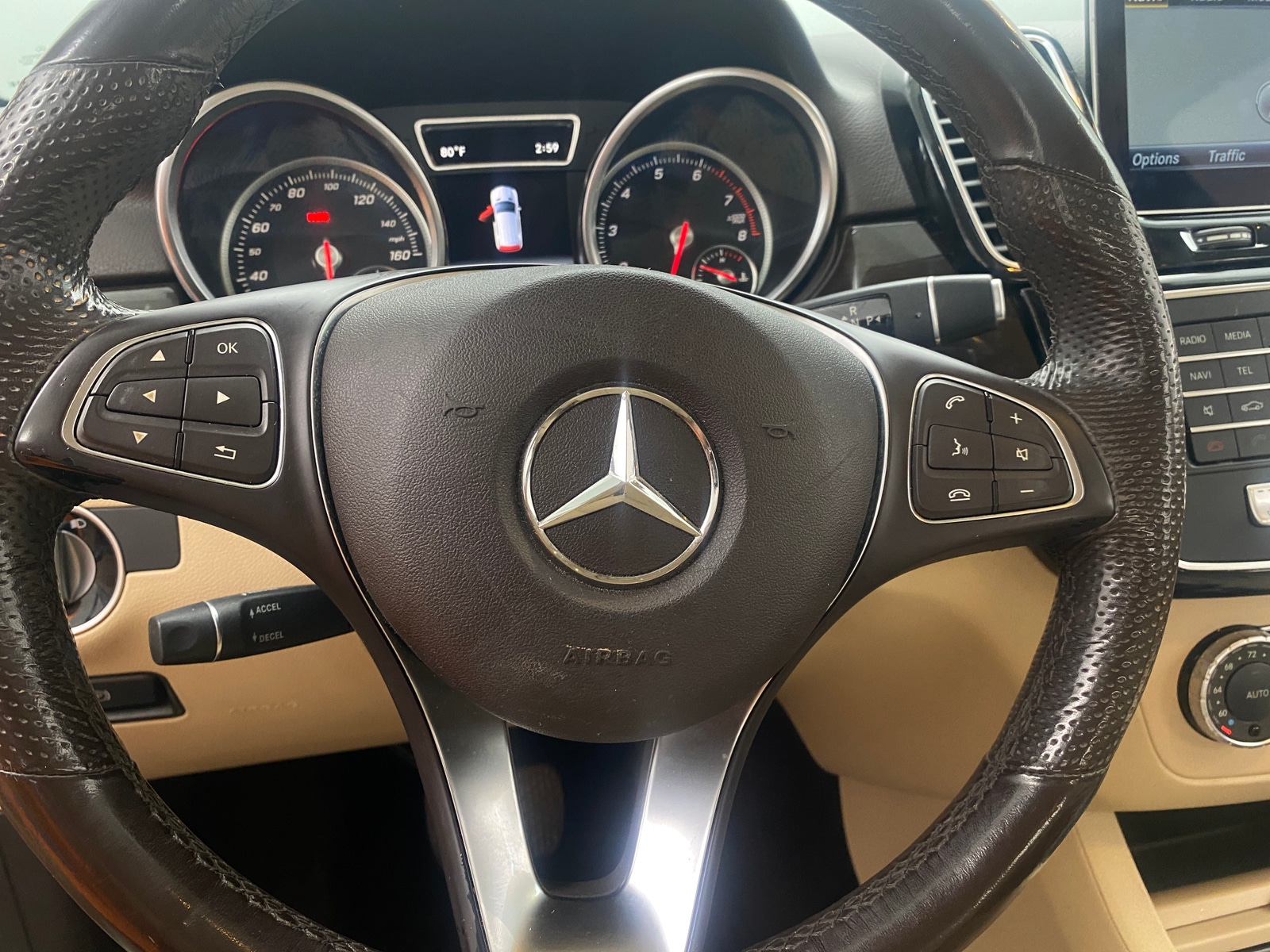Thumbnail: 2018 Mercedes-Benz GLE - 4