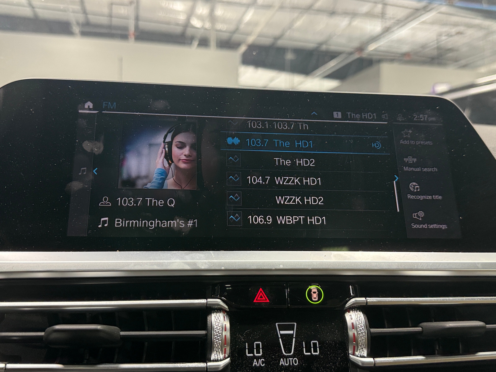 Thumbnail: 2022 BMW 3 Series - 3