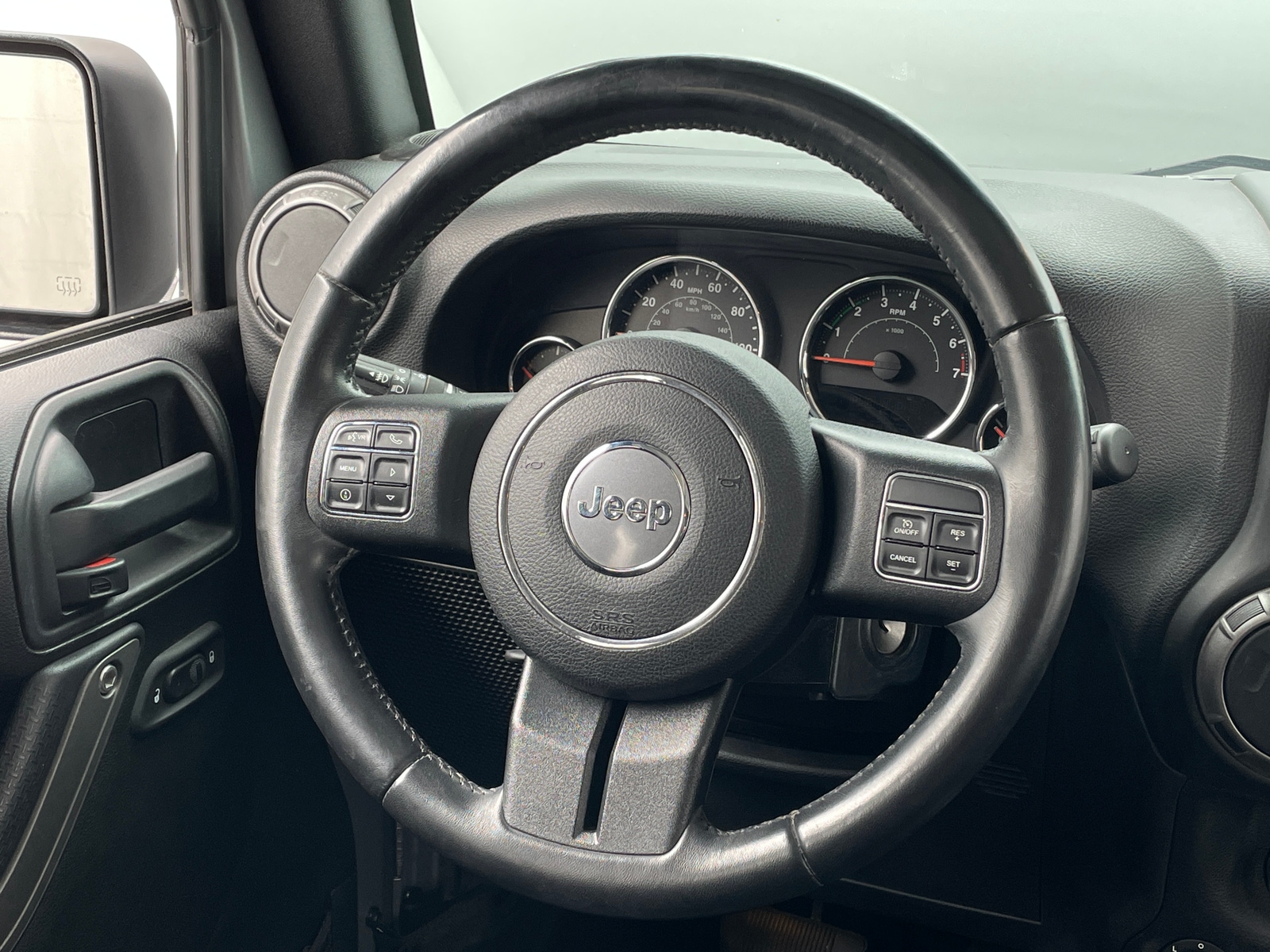 Thumbnail: 2017 Jeep Wrangler - 5