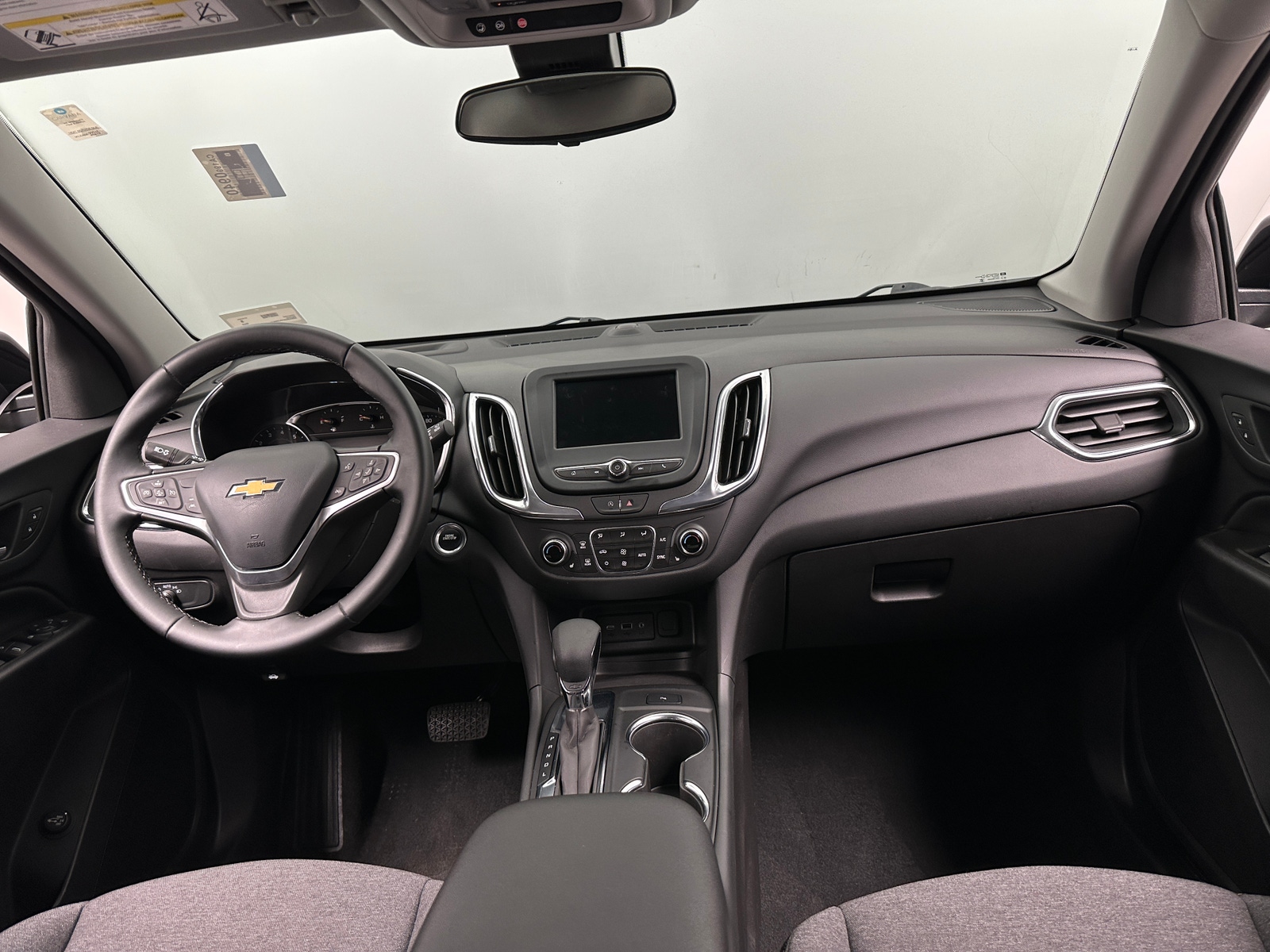 Thumbnail: 2023 Chevrolet Equinox - 3