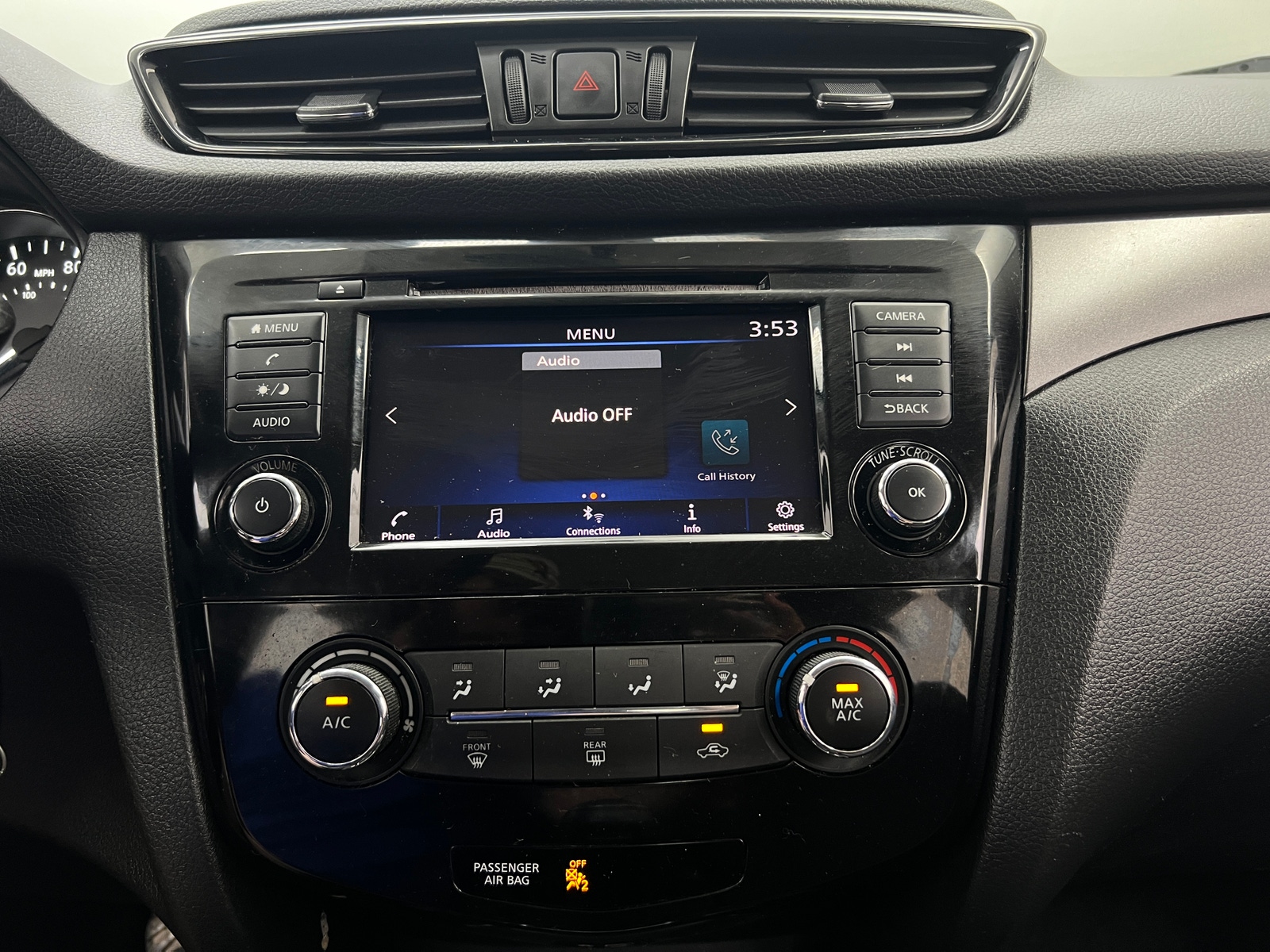 Thumbnail: 2019 Nissan Rogue Sport - 4