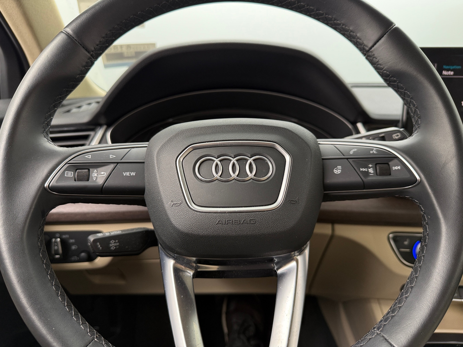 Thumbnail: 2022 Audi Q5 - 4