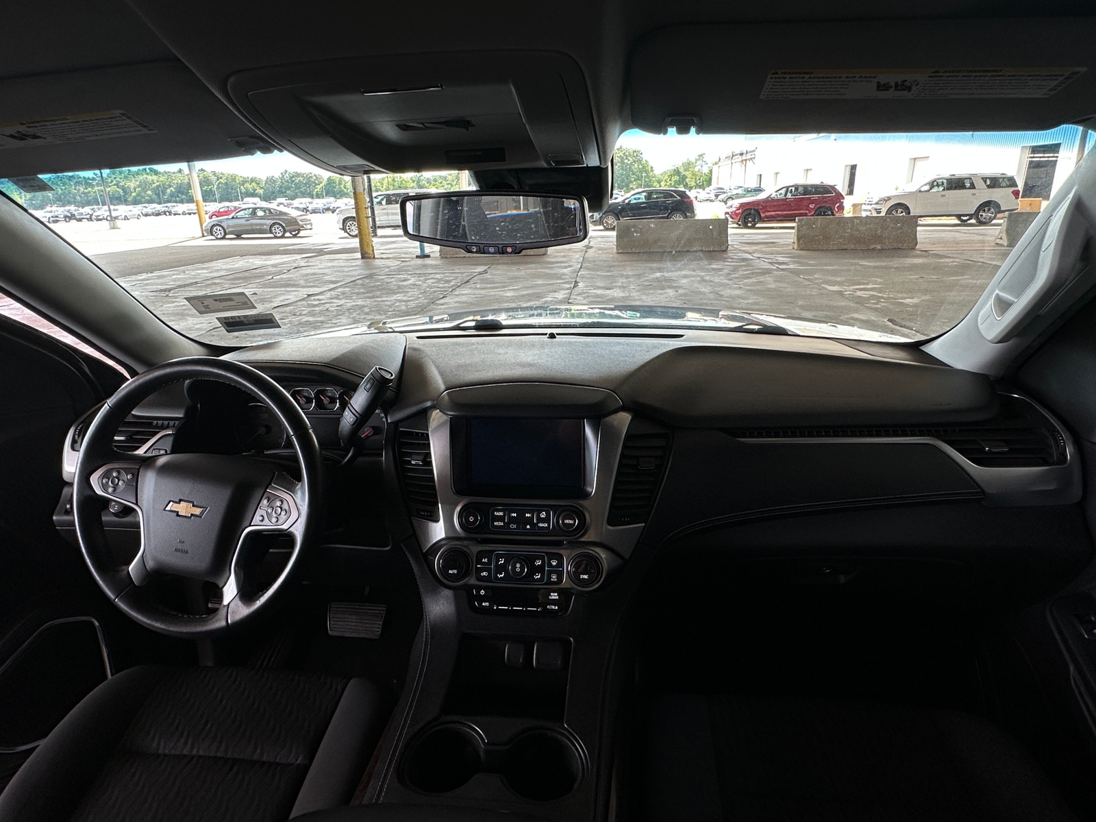Thumbnail: 2016 Chevrolet Tahoe - 3