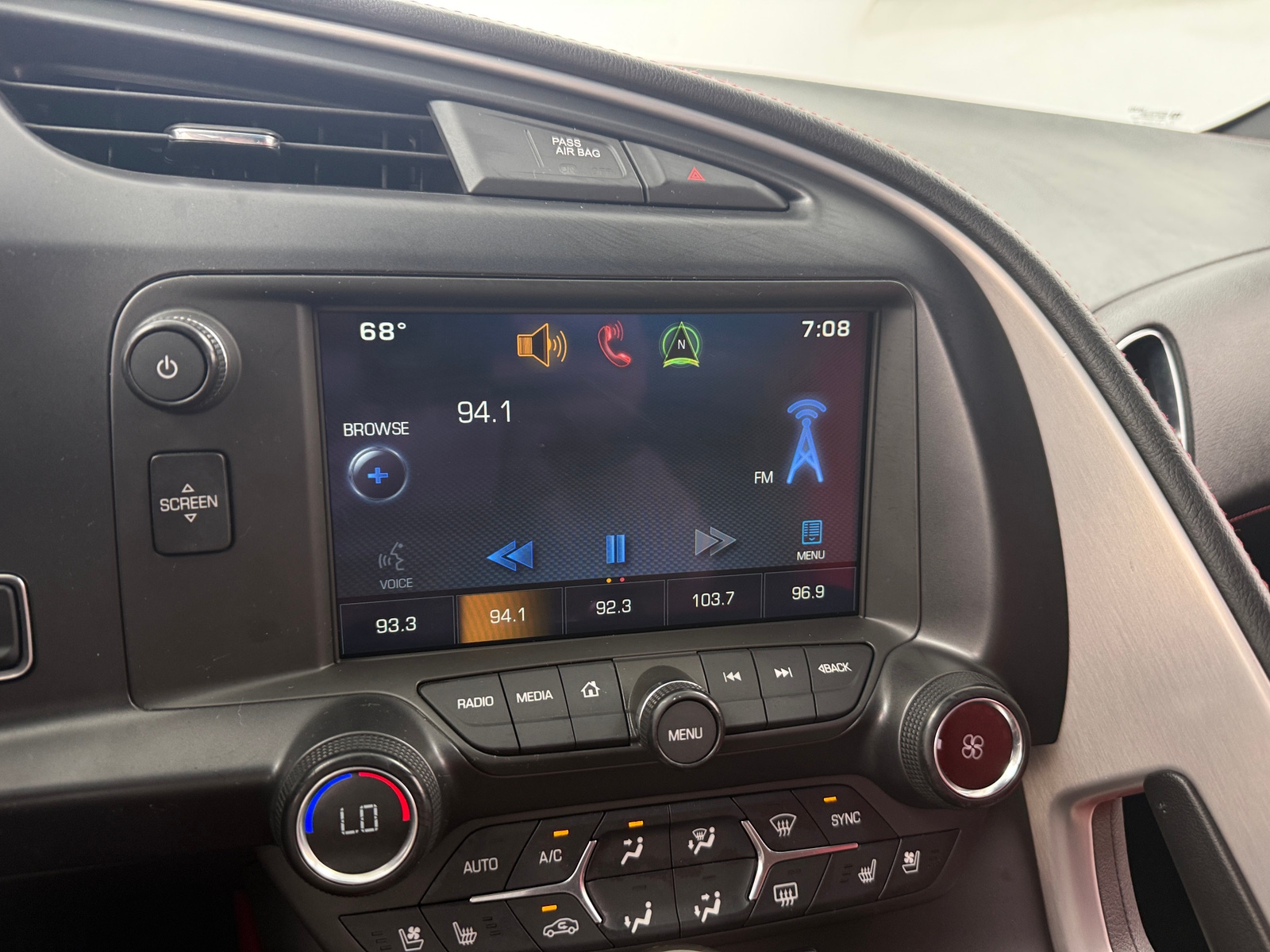 Thumbnail: 2015 Chevrolet Corvette - 2