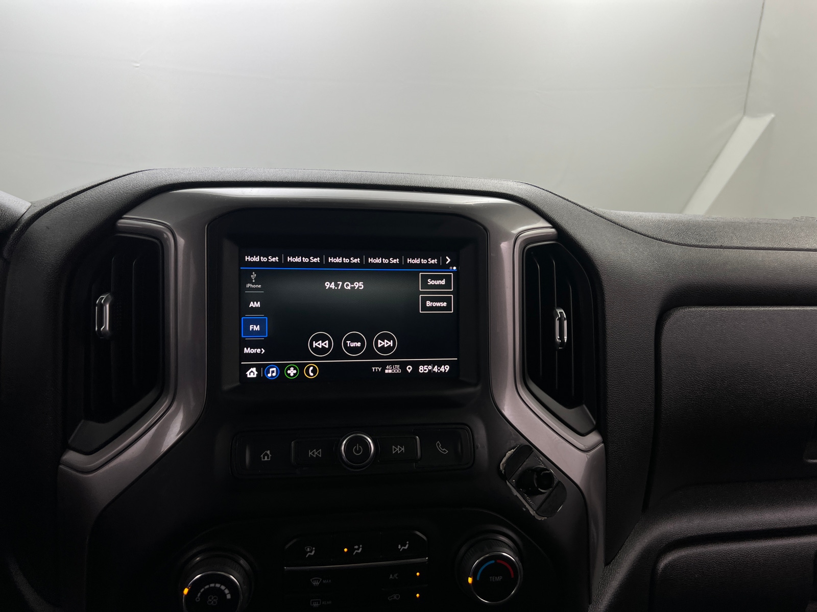 Thumbnail: 2022 Chevrolet Silverado 1500 - 4