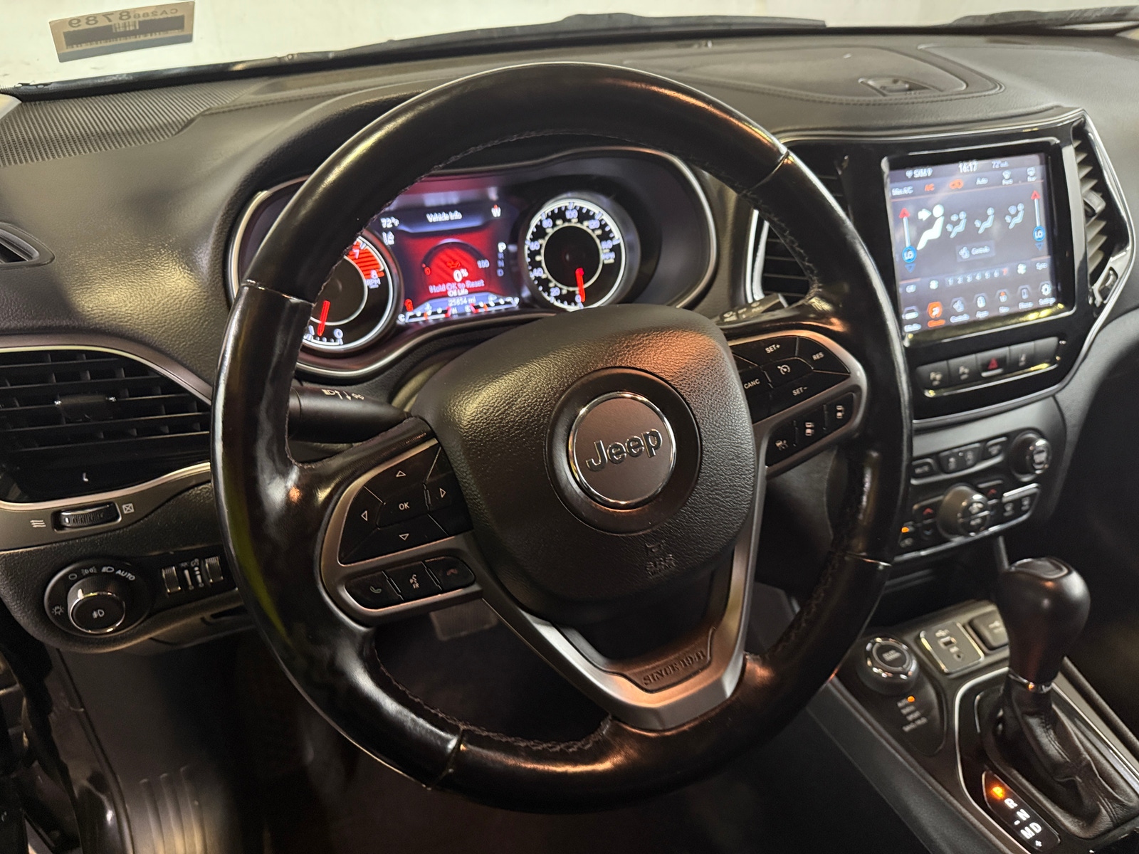 Thumbnail: 2021 Jeep Cherokee - 4
