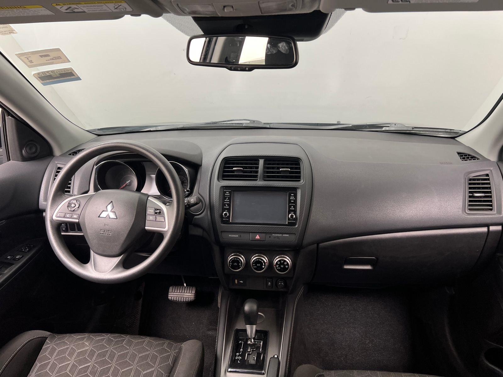 Thumbnail: 2022 Mitsubishi Outlander Sport - 3