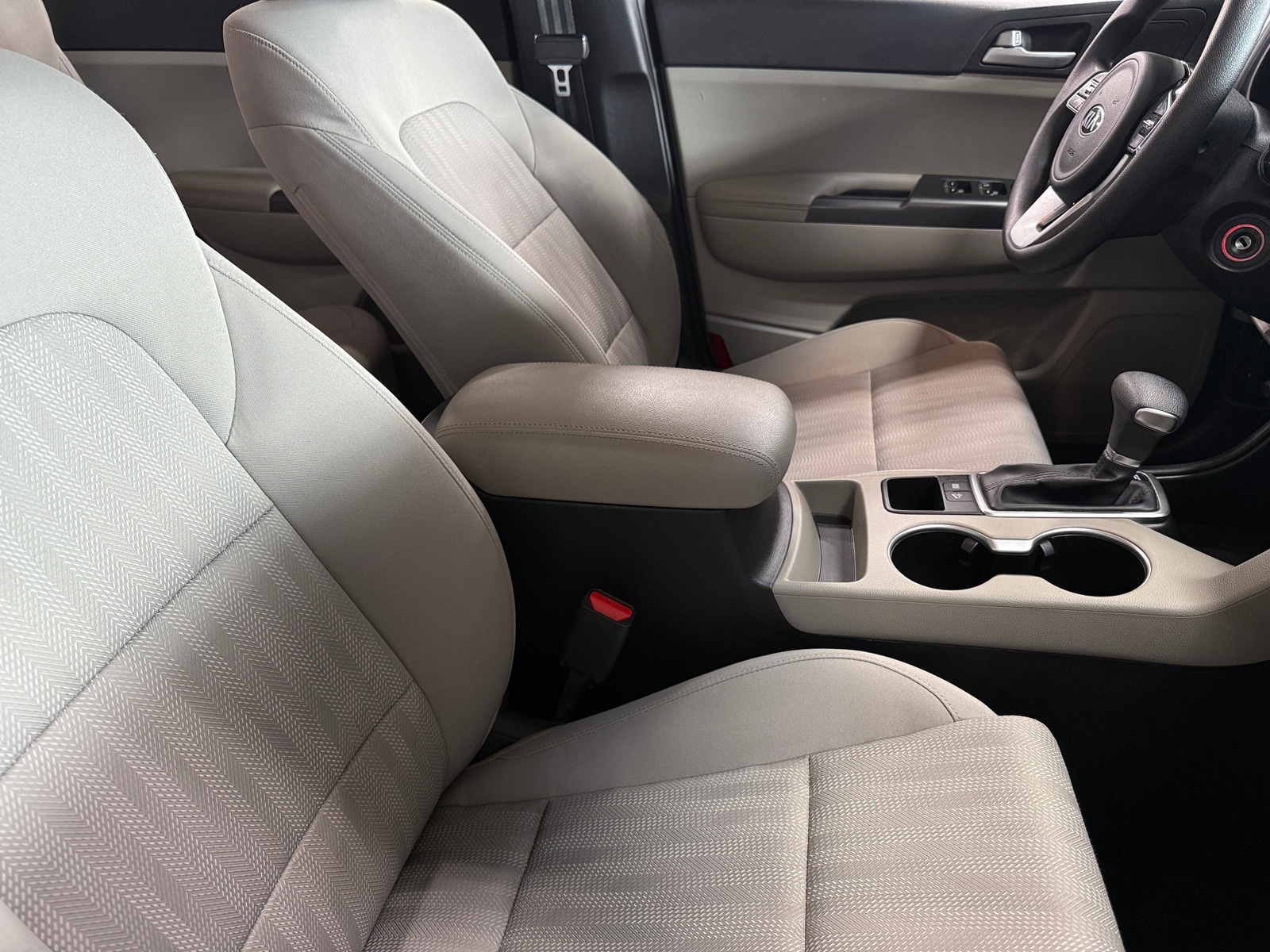 Thumbnail: 2020 Kia Sportage - 2