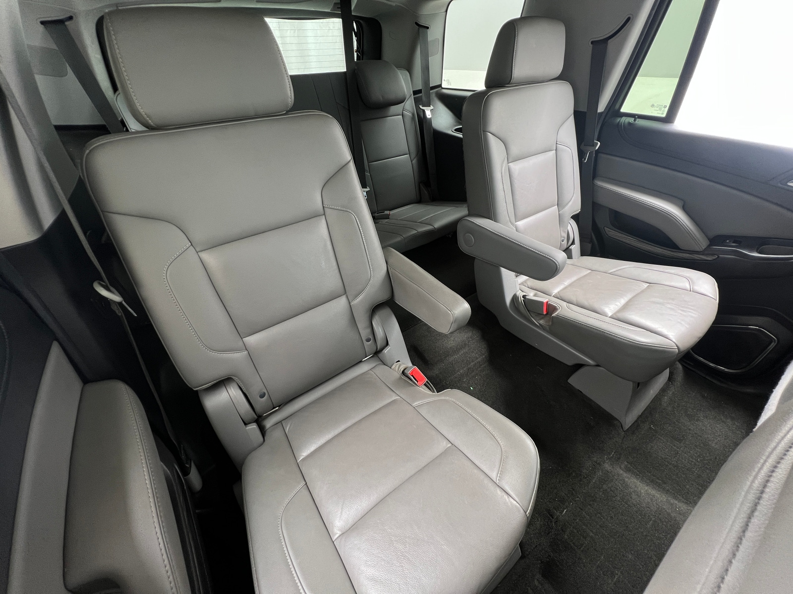 Thumbnail: 2018 Chevrolet Tahoe - 5