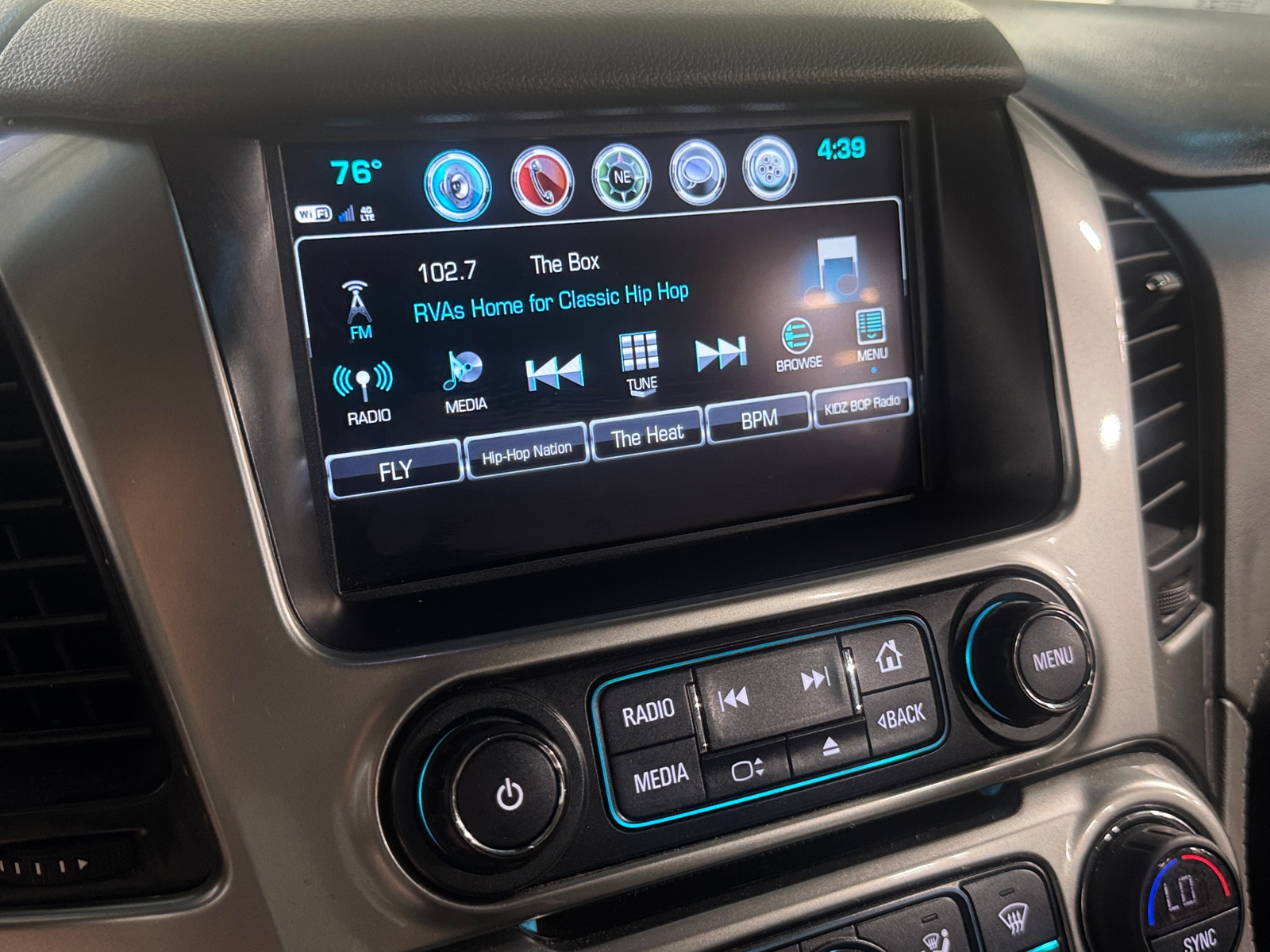 Thumbnail: 2018 Chevrolet Tahoe - 3