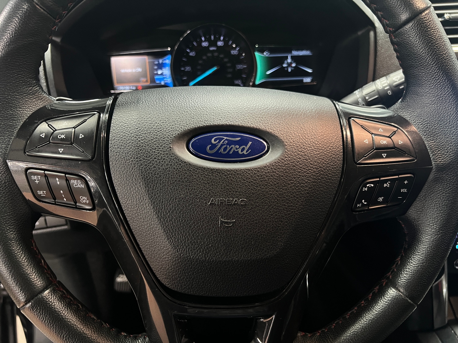 Thumbnail: 2019 Ford Explorer - 4