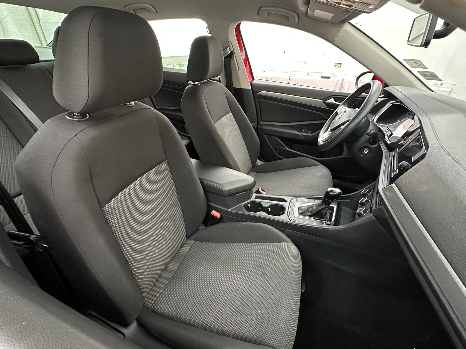 Thumbnail: 2019 Volkswagen Jetta - 2