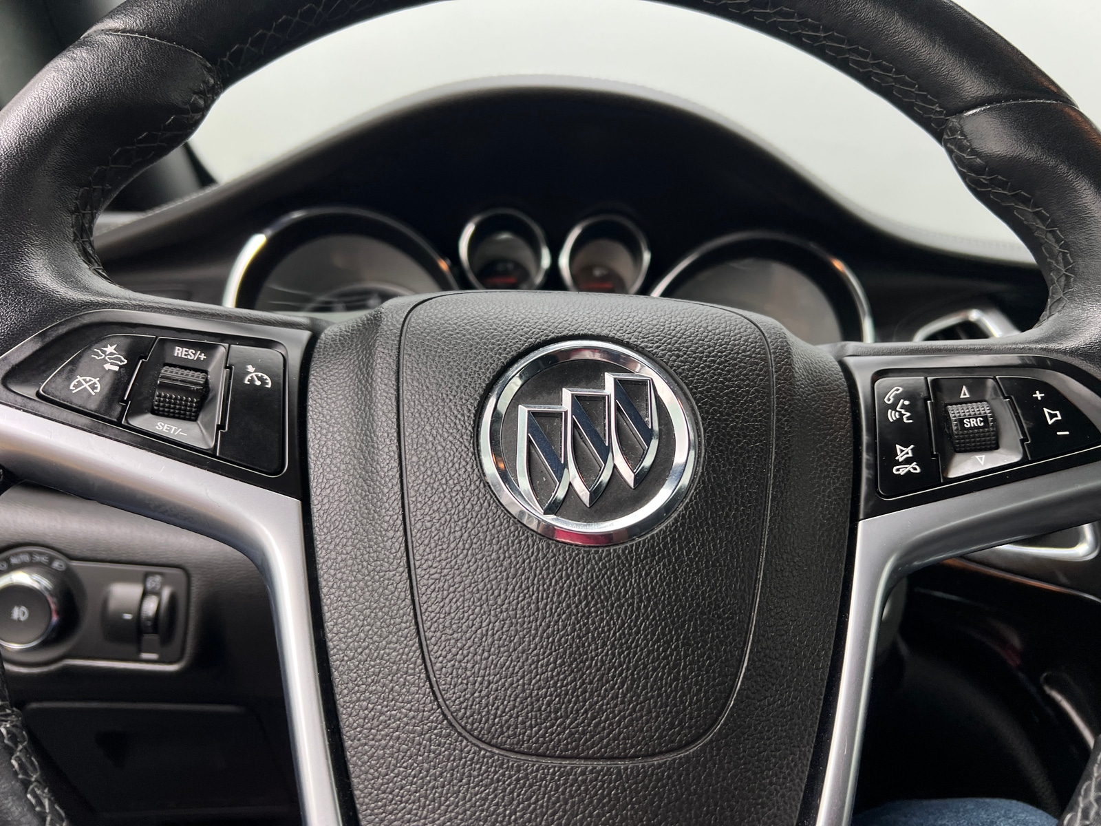 Thumbnail: 2016 Buick Cascada - 4