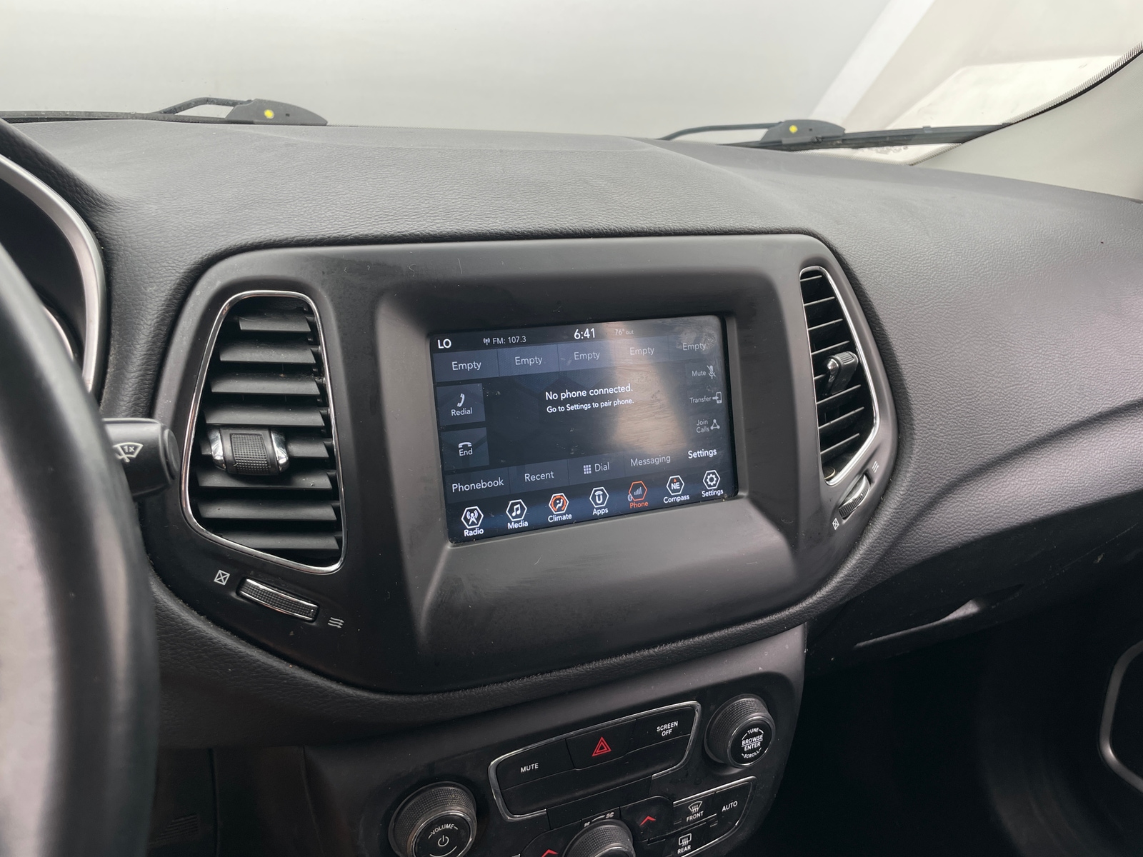 Thumbnail: 2018 Jeep Compass - 3