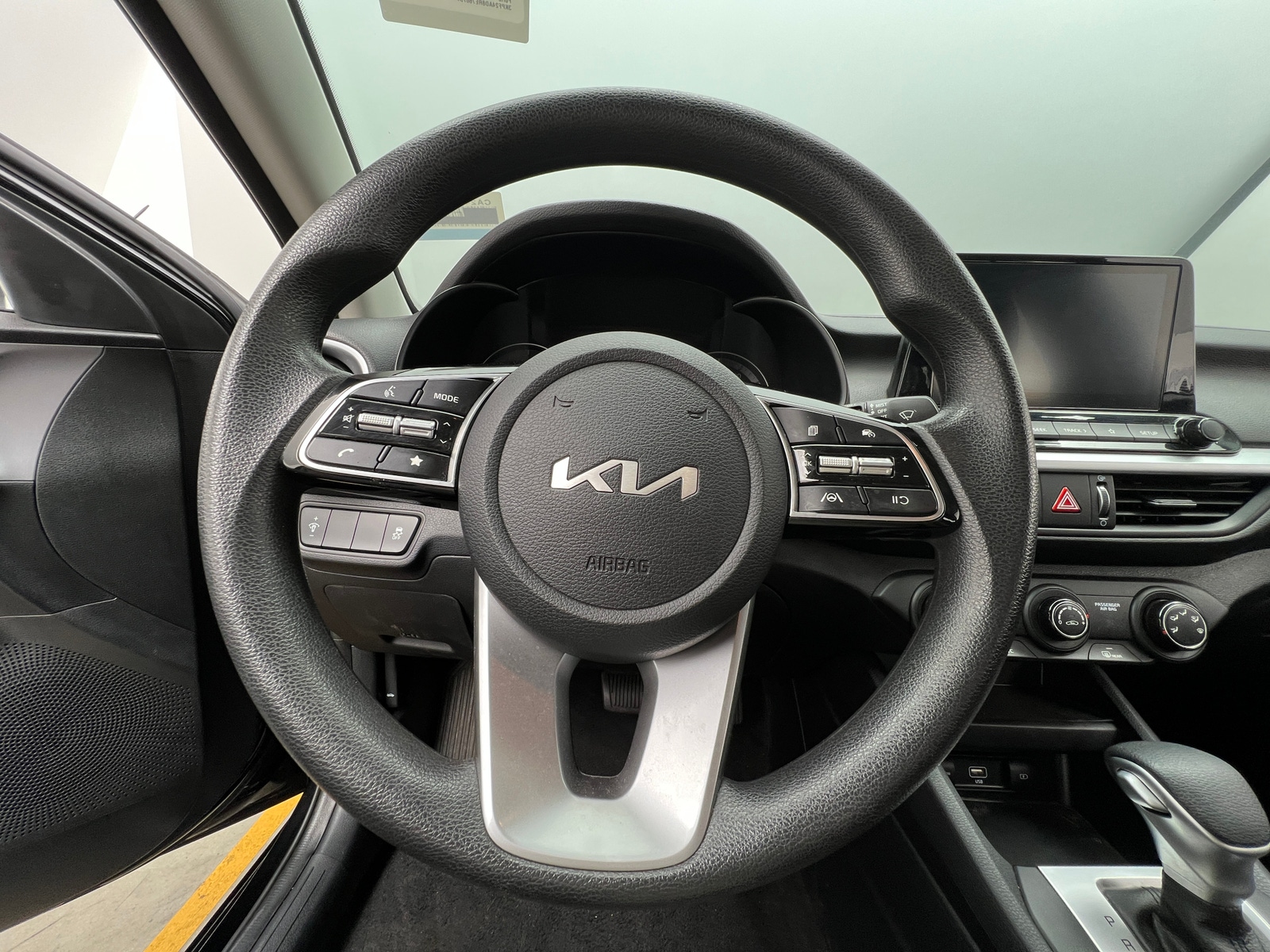 Thumbnail: 2024 Kia Forte - 5