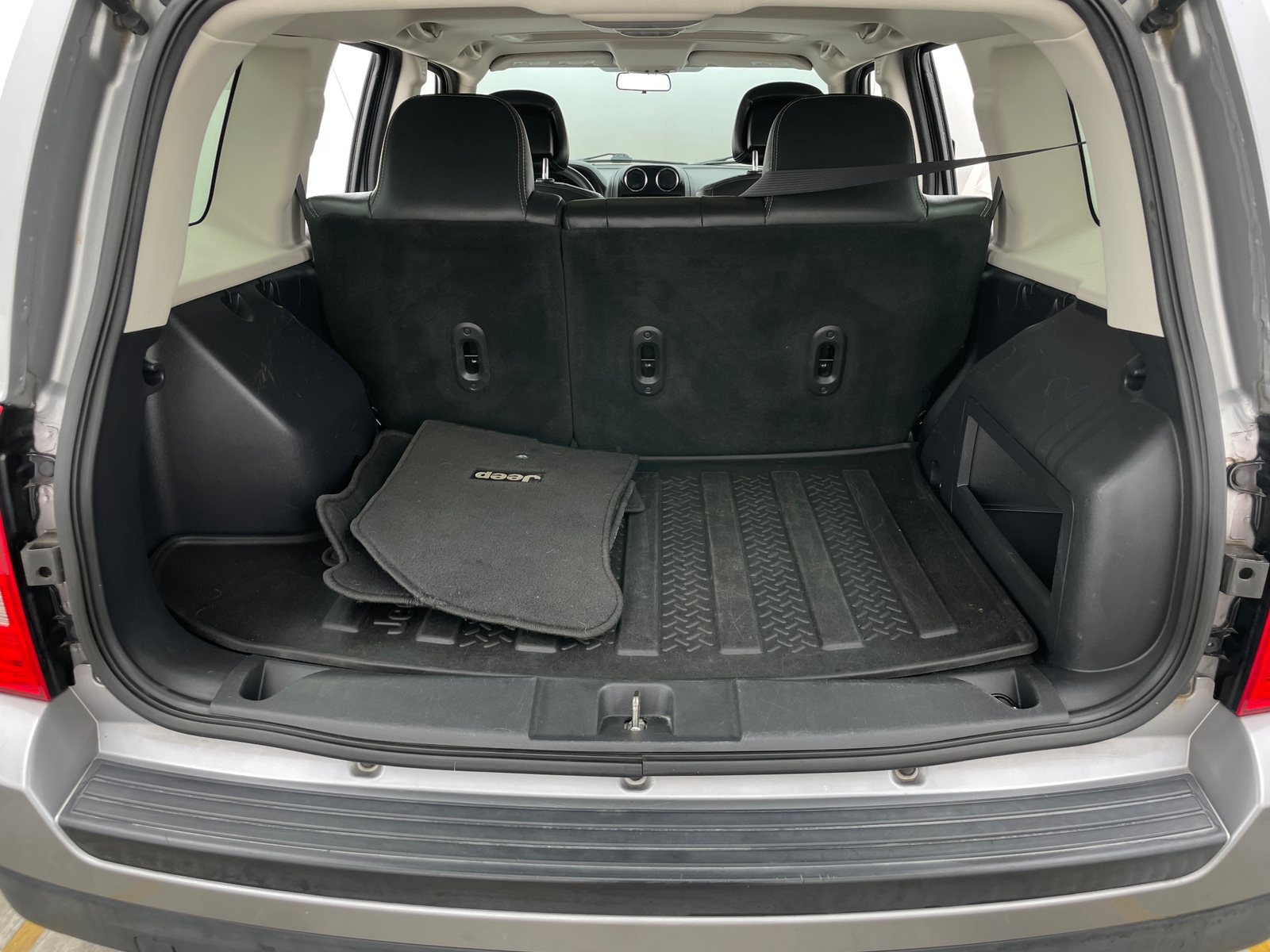 Thumbnail: 2015 Jeep Patriot - 6
