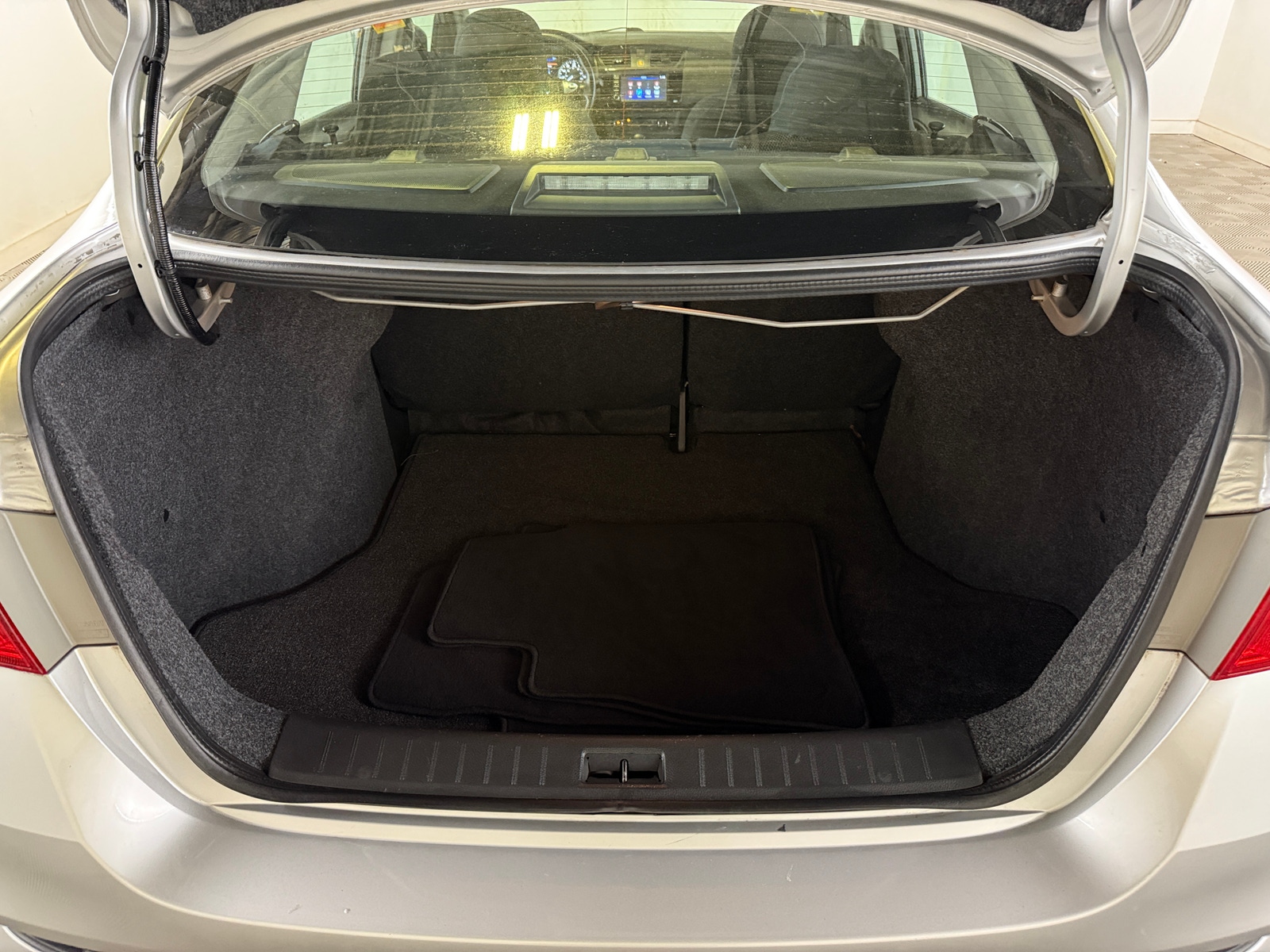 Thumbnail: 2019 Nissan Sentra - 7