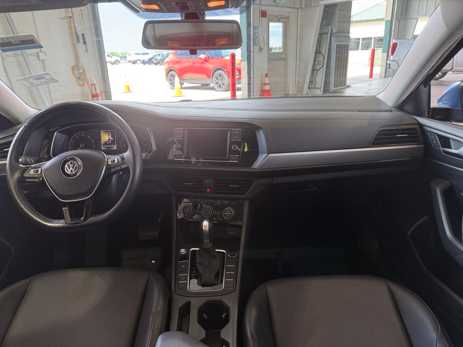 Thumbnail: 2019 Volkswagen Jetta - 2