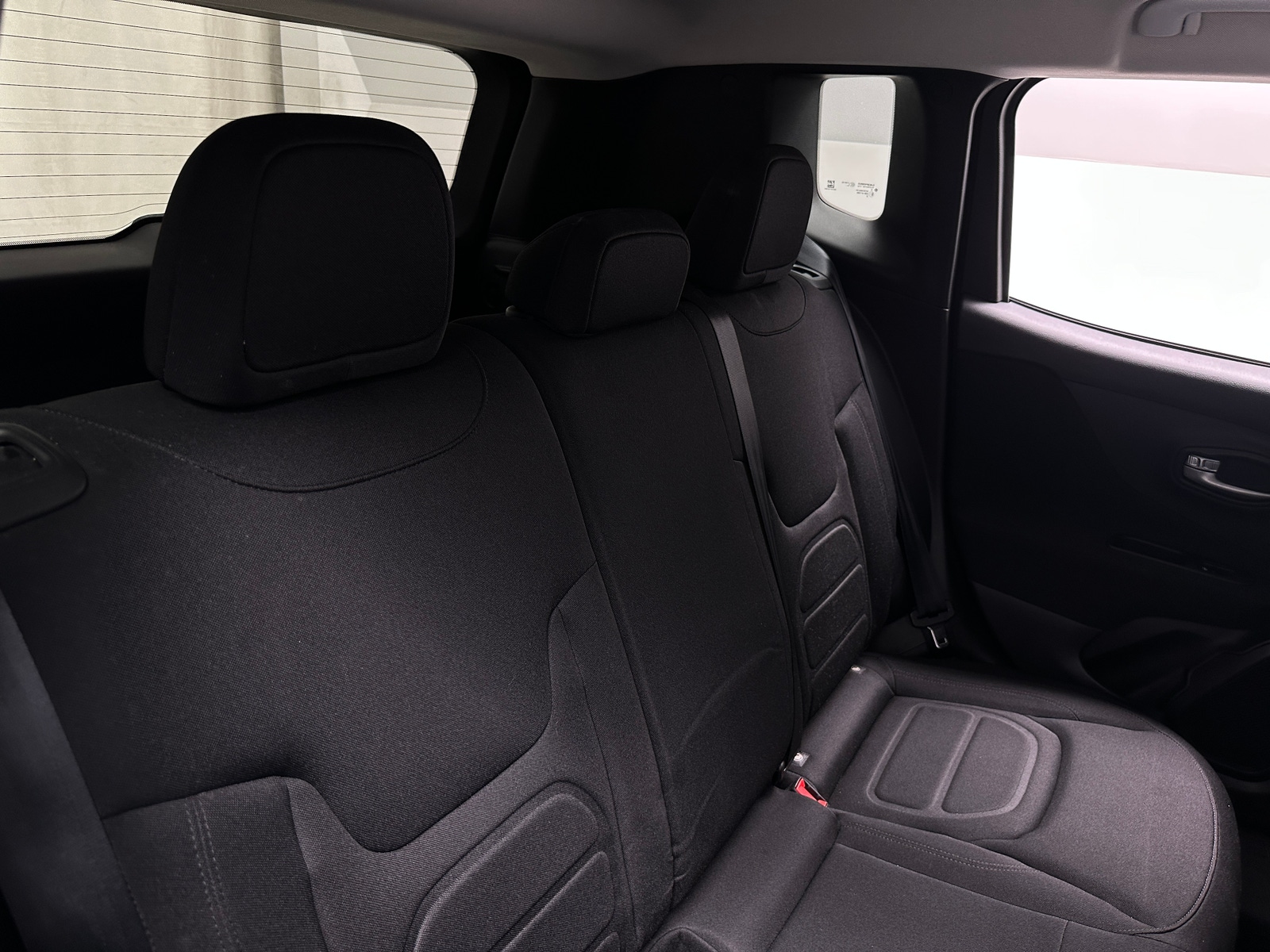 Thumbnail: 2020 Jeep Renegade - 6