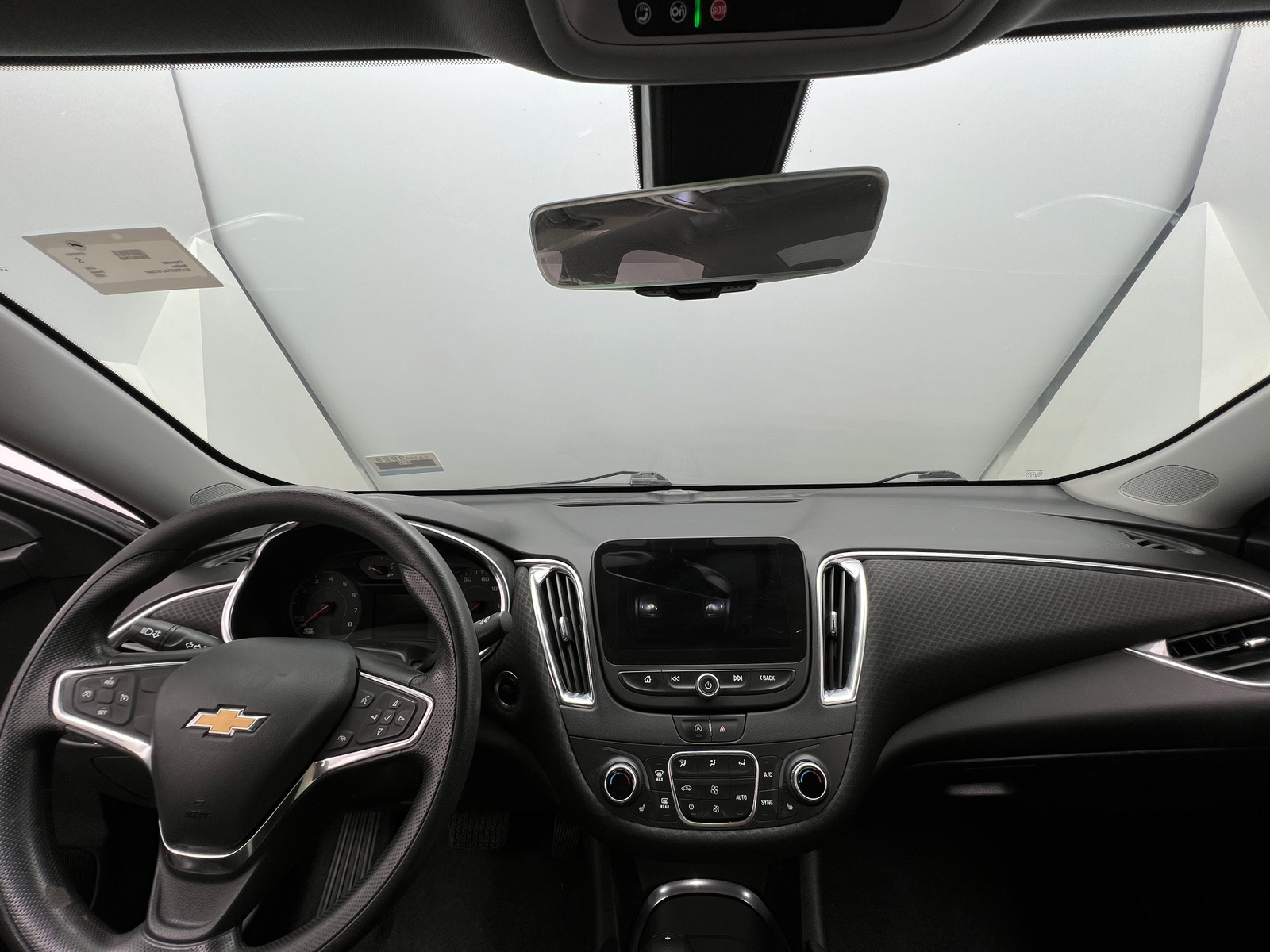 Thumbnail: 2020 Chevrolet Malibu - 3