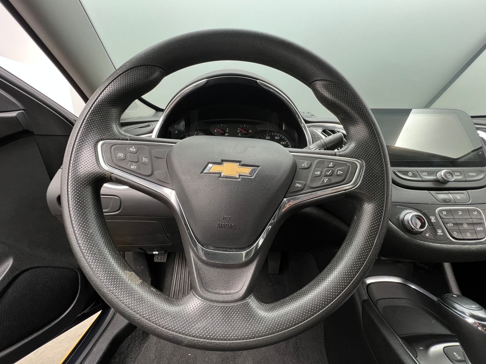 Thumbnail: 2020 Chevrolet Malibu - 5