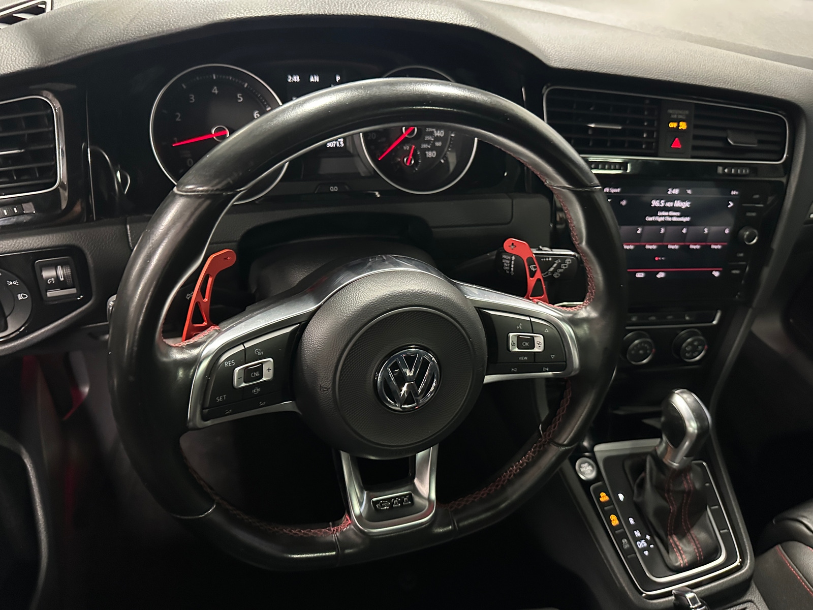 Thumbnail: 2019 Volkswagen Golf - 4