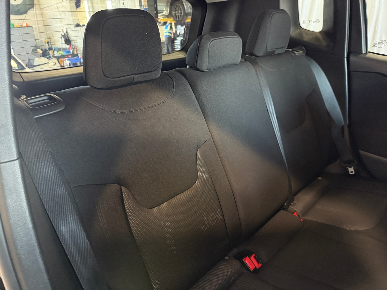 Thumbnail: 2017 Jeep Renegade - 6