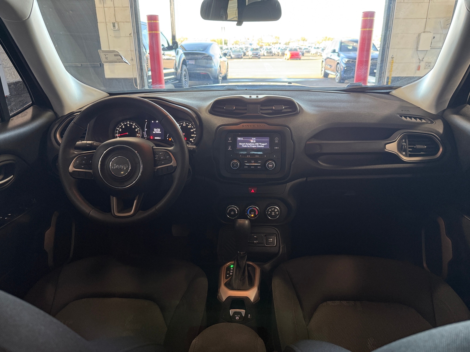 Thumbnail: 2017 Jeep Renegade - 3