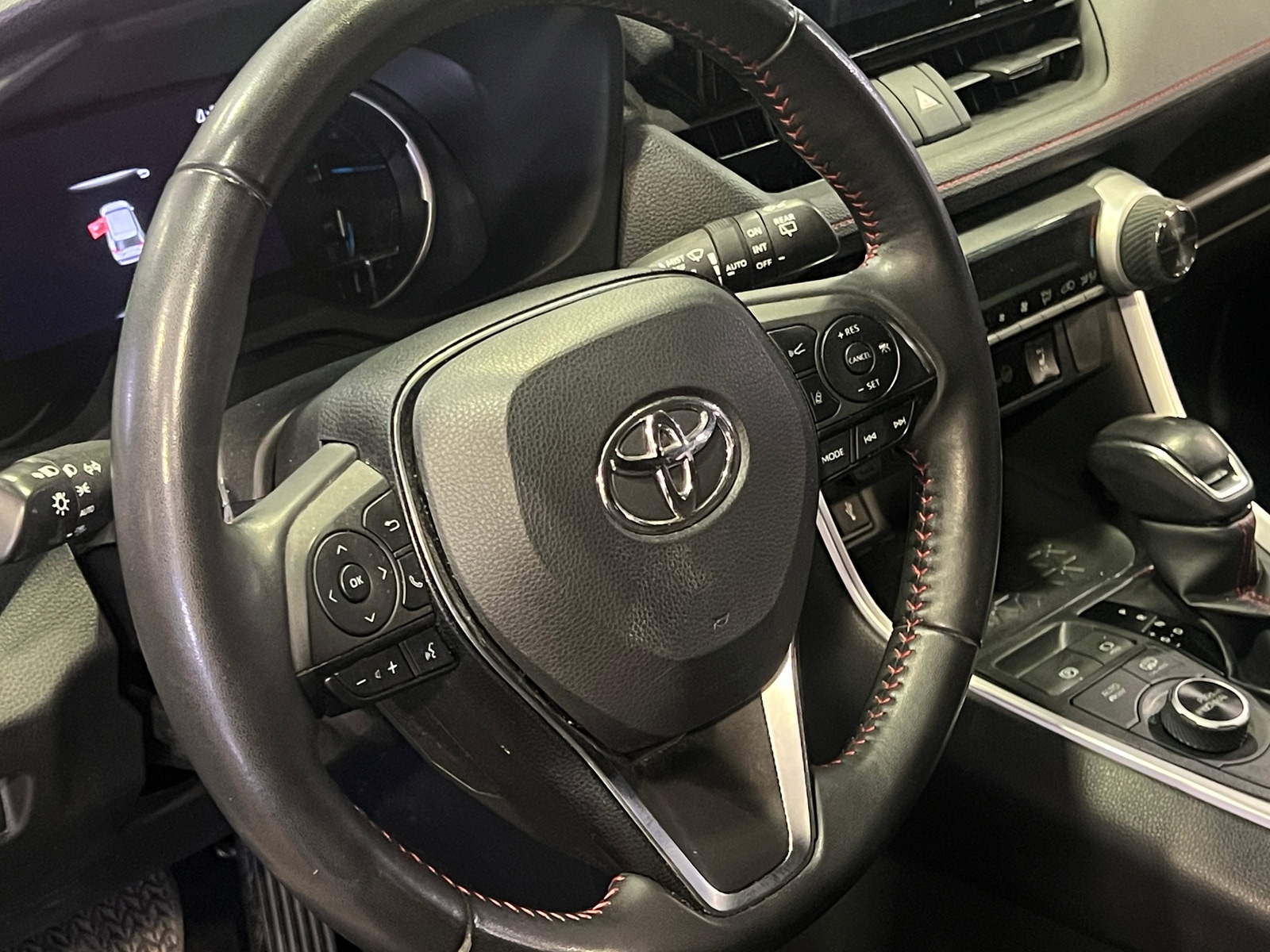 Thumbnail: 2022 Toyota RAV4 - 5