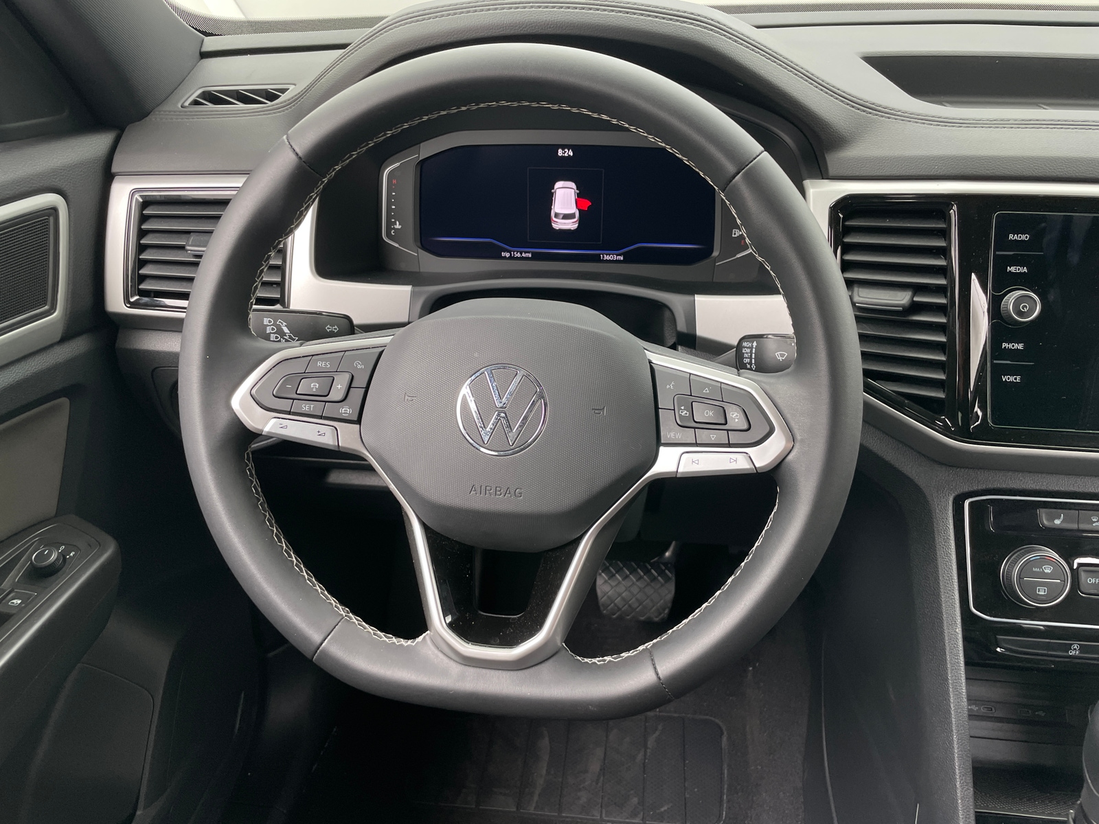 Thumbnail: 2022 Volkswagen Atlas - 4