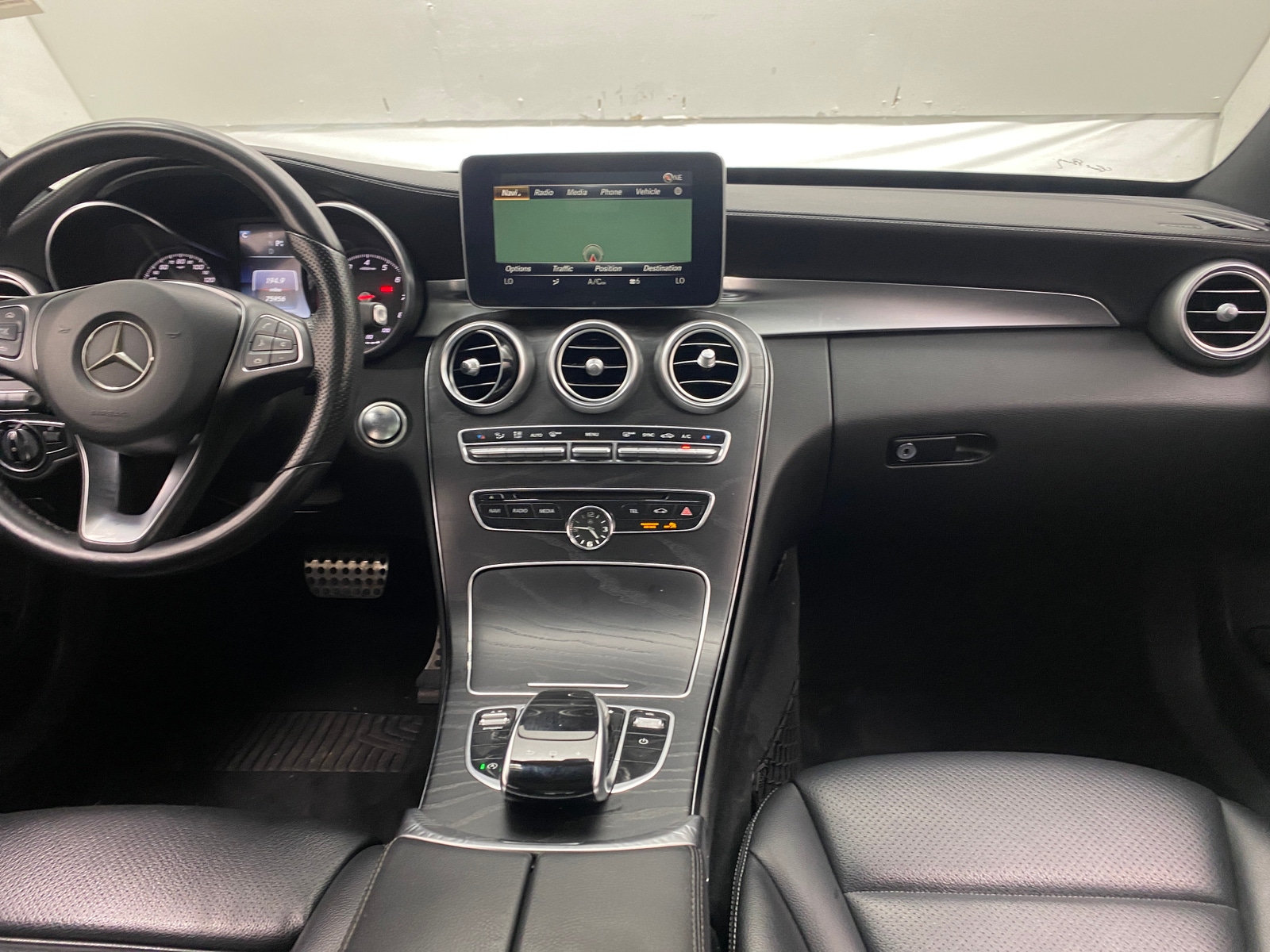 Thumbnail: 2016 Mercedes-Benz C-Class - 2