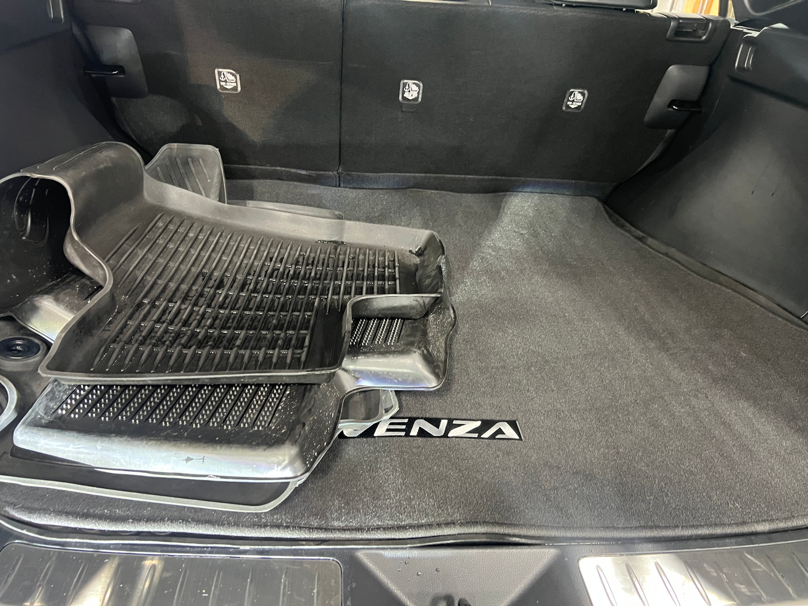 Thumbnail: 2021 Toyota Venza - 6