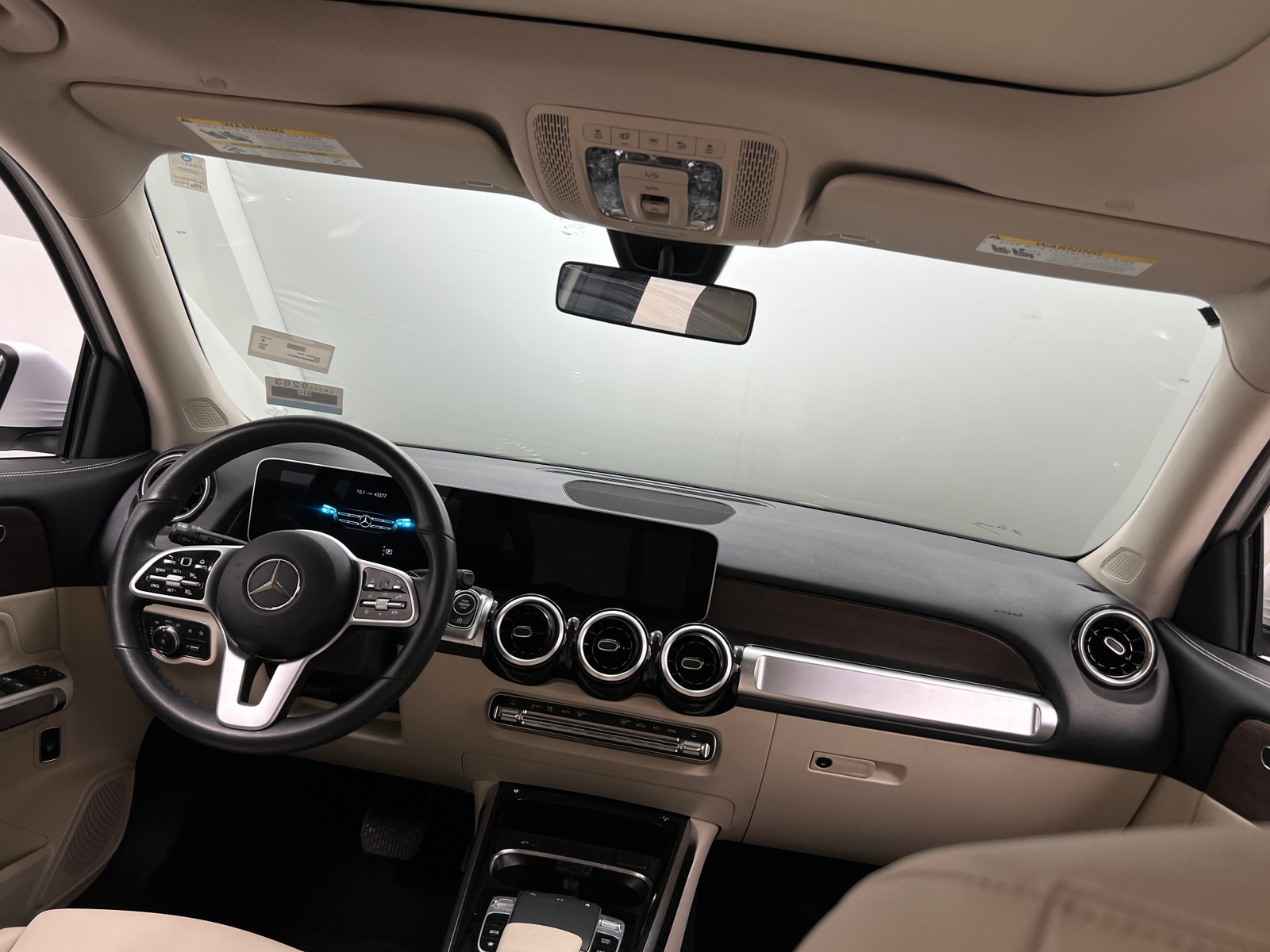Thumbnail: 2020 Mercedes-Benz GLB - 2
