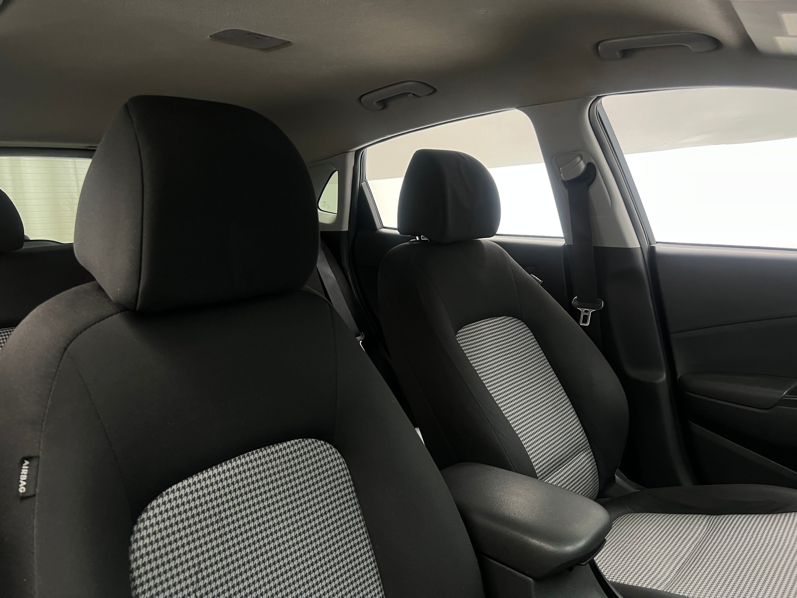Thumbnail: 2020 Hyundai Kona - 2