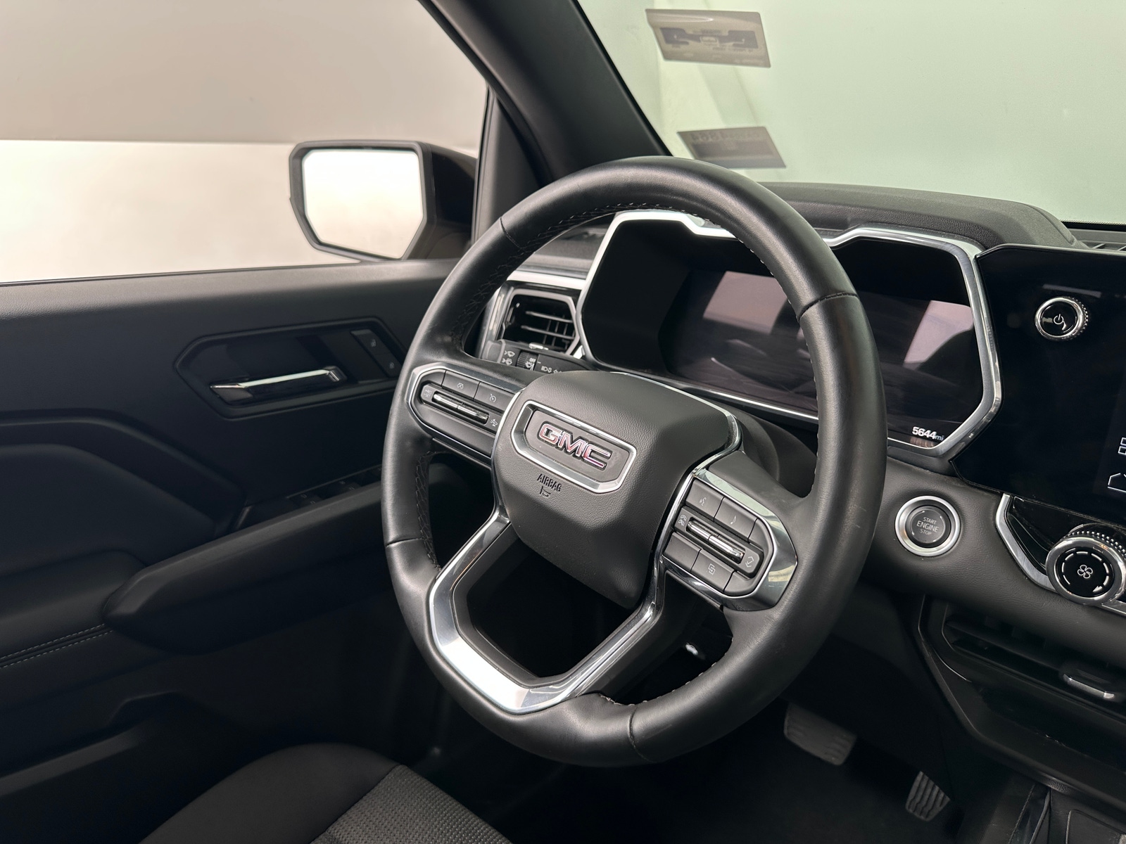 Thumbnail: 2024 GMC Canyon - 5