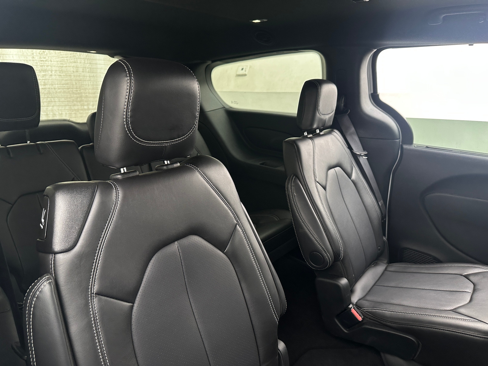 Thumbnail: 2025 Chrysler Pacifica - 5
