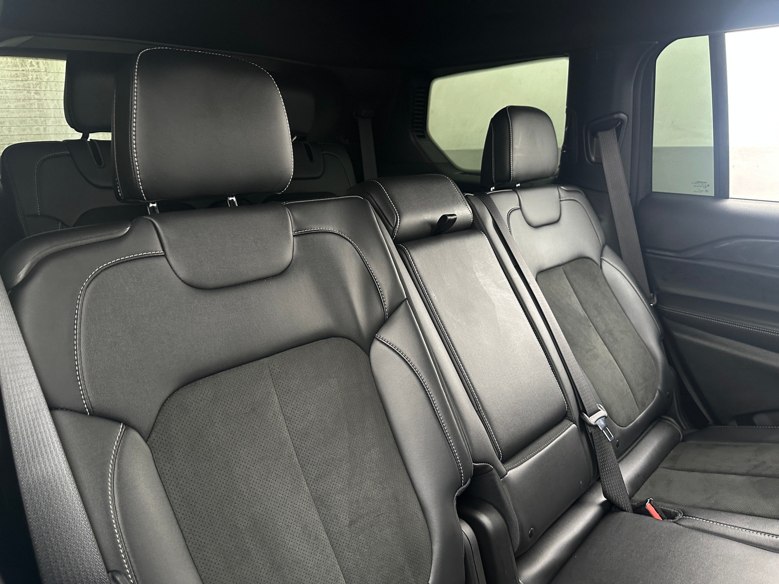 Thumbnail: 2022 Jeep Grand Cherokee L - 5
