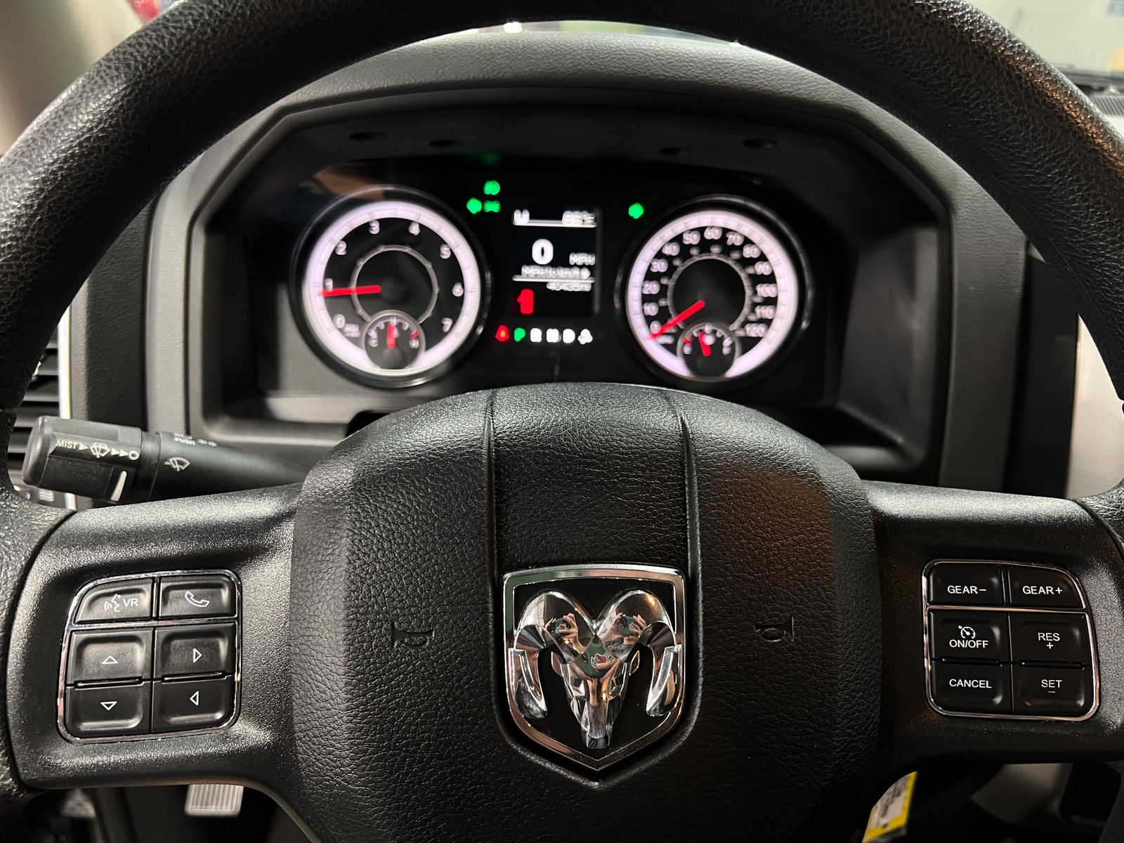 Thumbnail: 2020 RAM 1500 Classic - 5