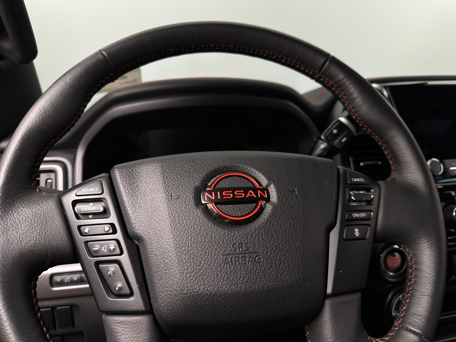 Thumbnail: 2024 Nissan Titan - 5