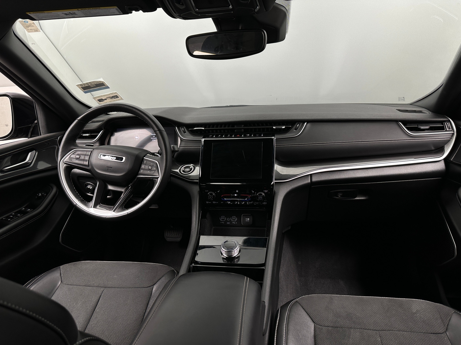 Thumbnail: 2022 Jeep Grand Cherokee - 2