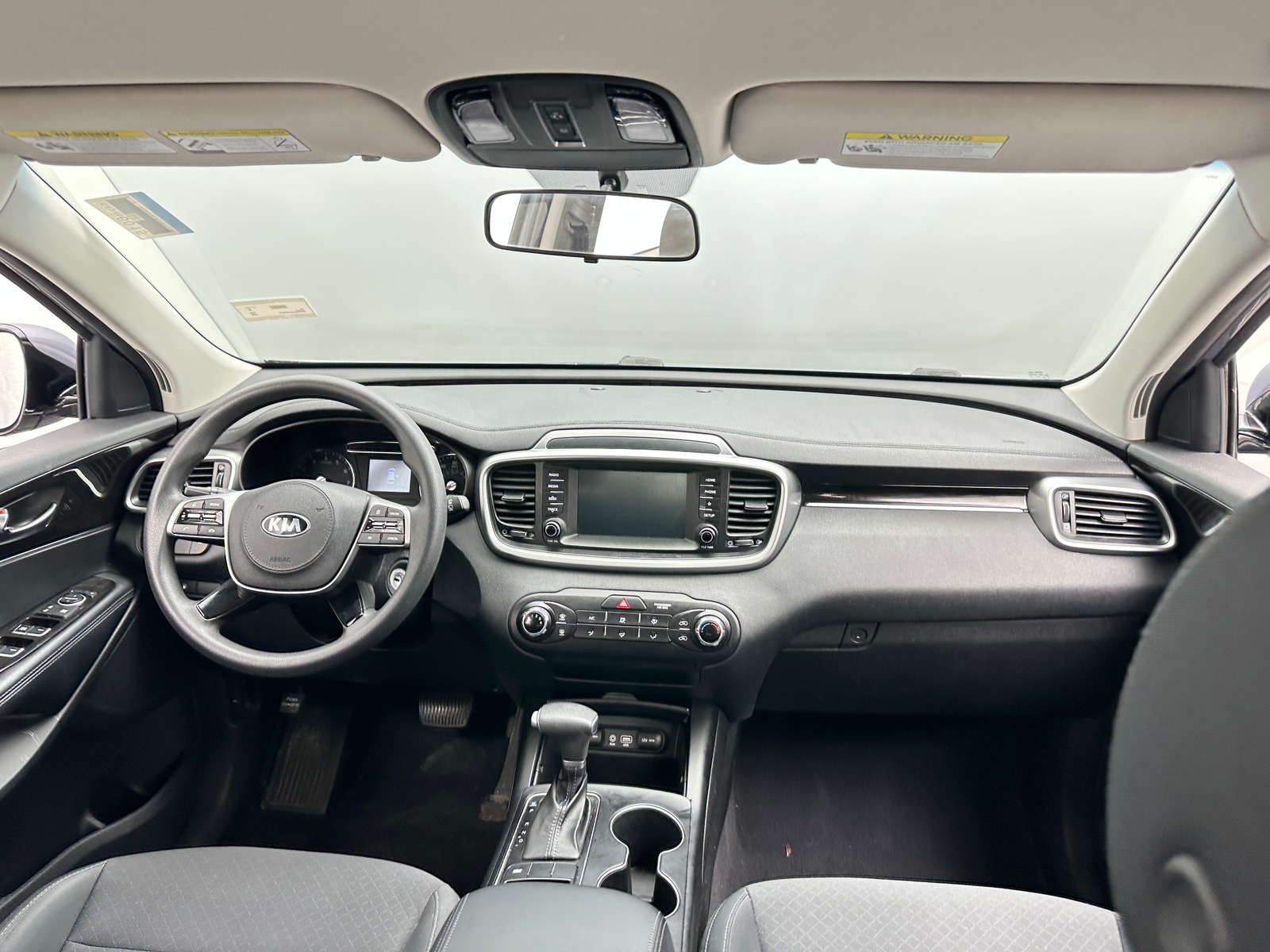 Thumbnail: 2020 Kia Sorento - 3