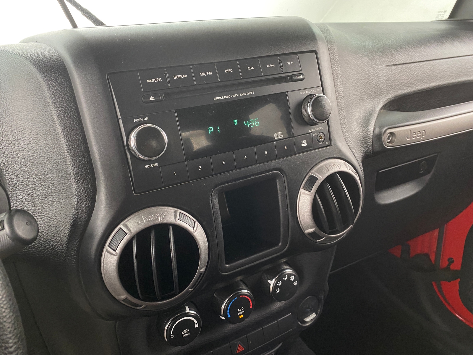 Thumbnail: 2016 Jeep Wrangler - 3